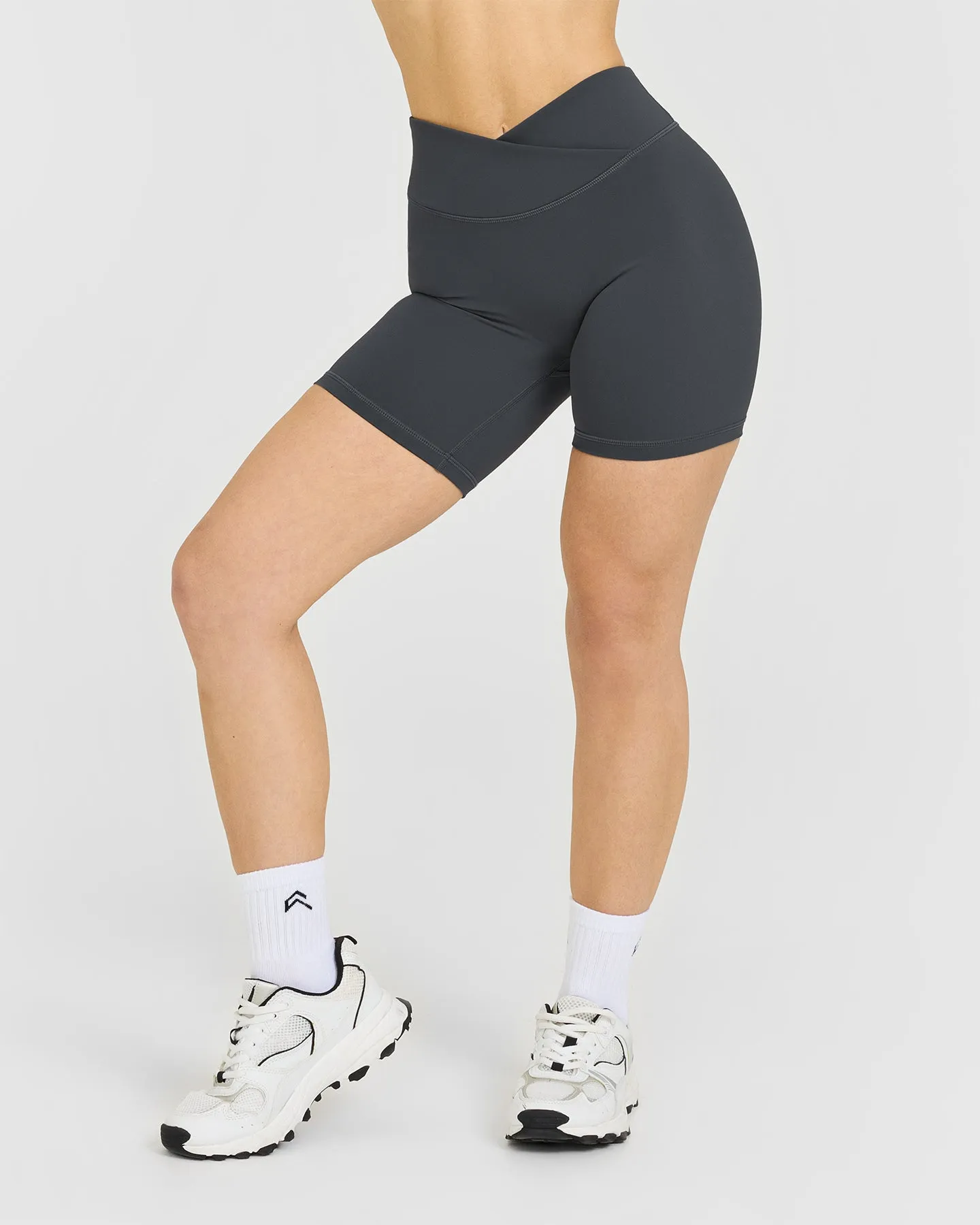 Multi Pocket Functionality Frictionless Movement Unified Wrap Shorts 6" | Coal Cool Fit