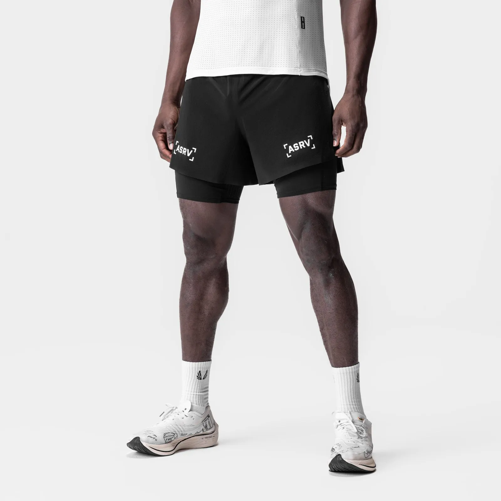 0951. Aerotex? 4" High Split Liner Short - Black/White Multi Pocket Design Tailored Cut