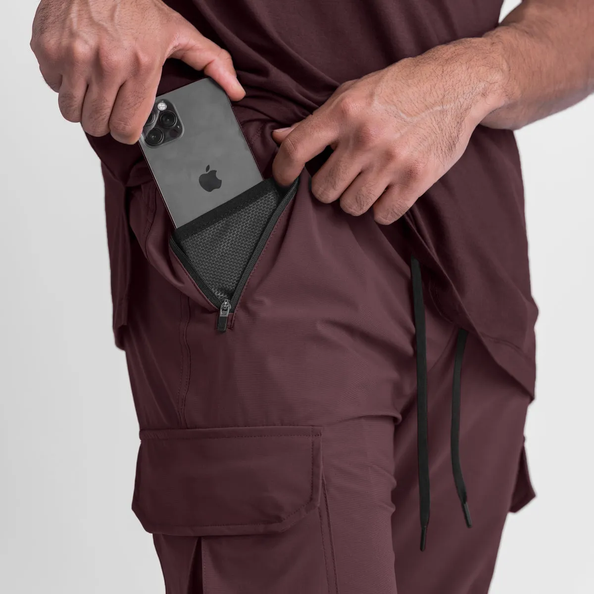 Moisture wicking 0437. Tetra-Lite? Cargo High Rib Jogger - Faded Plum