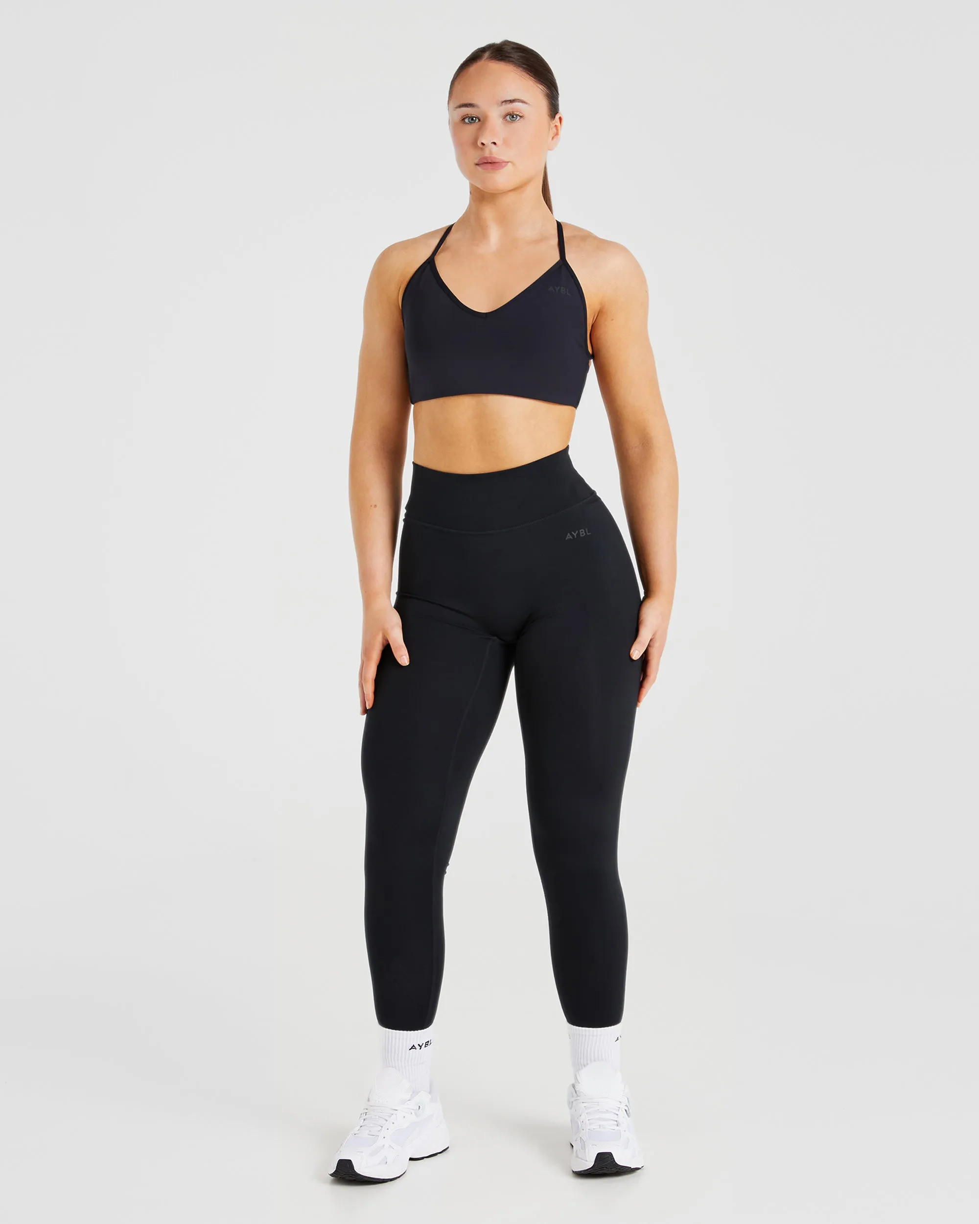 Non slip grip Essential Crossback Sports Bra - Black