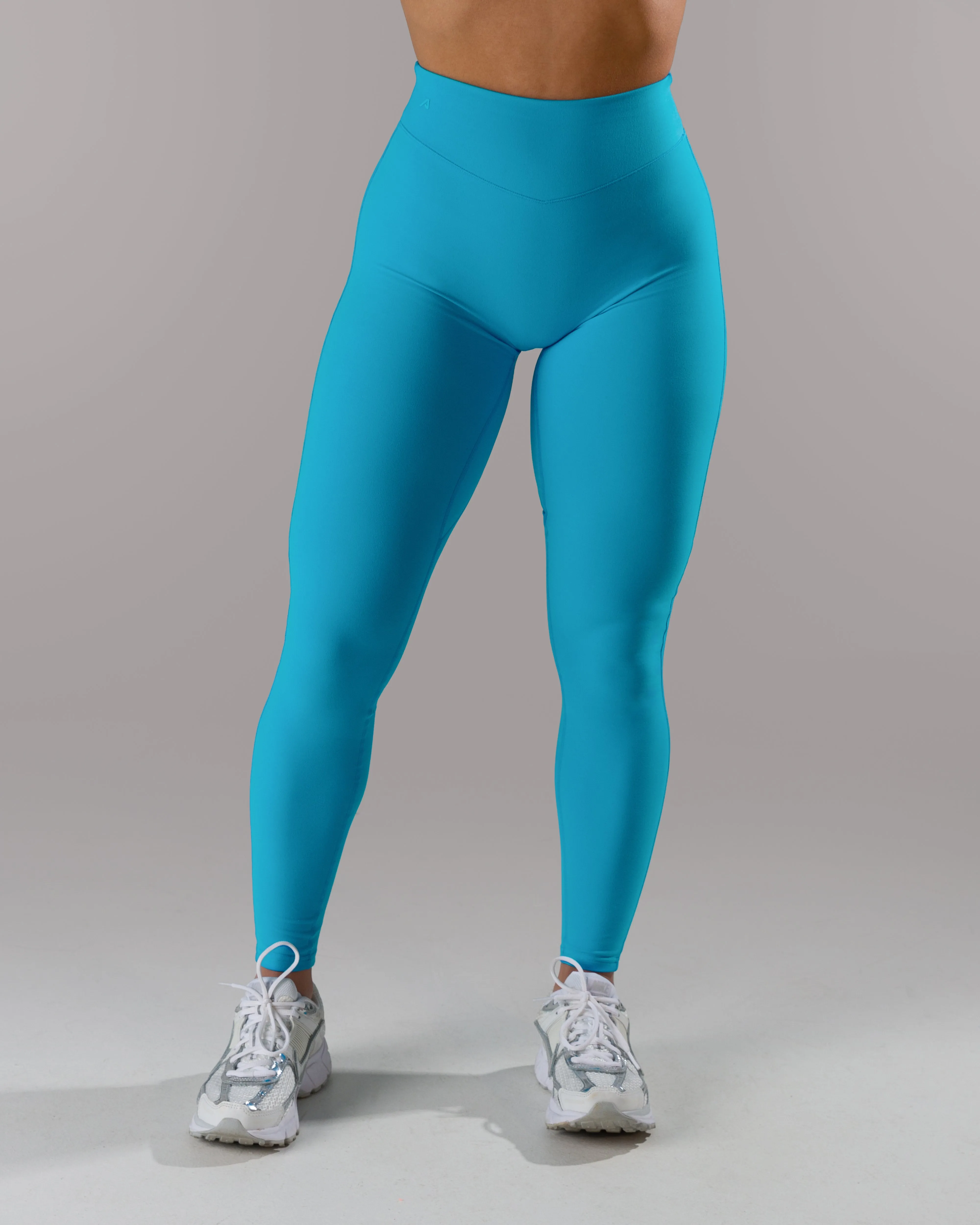 Flexible Wear Postpartum Fit Dip Back Legging - Cerulean