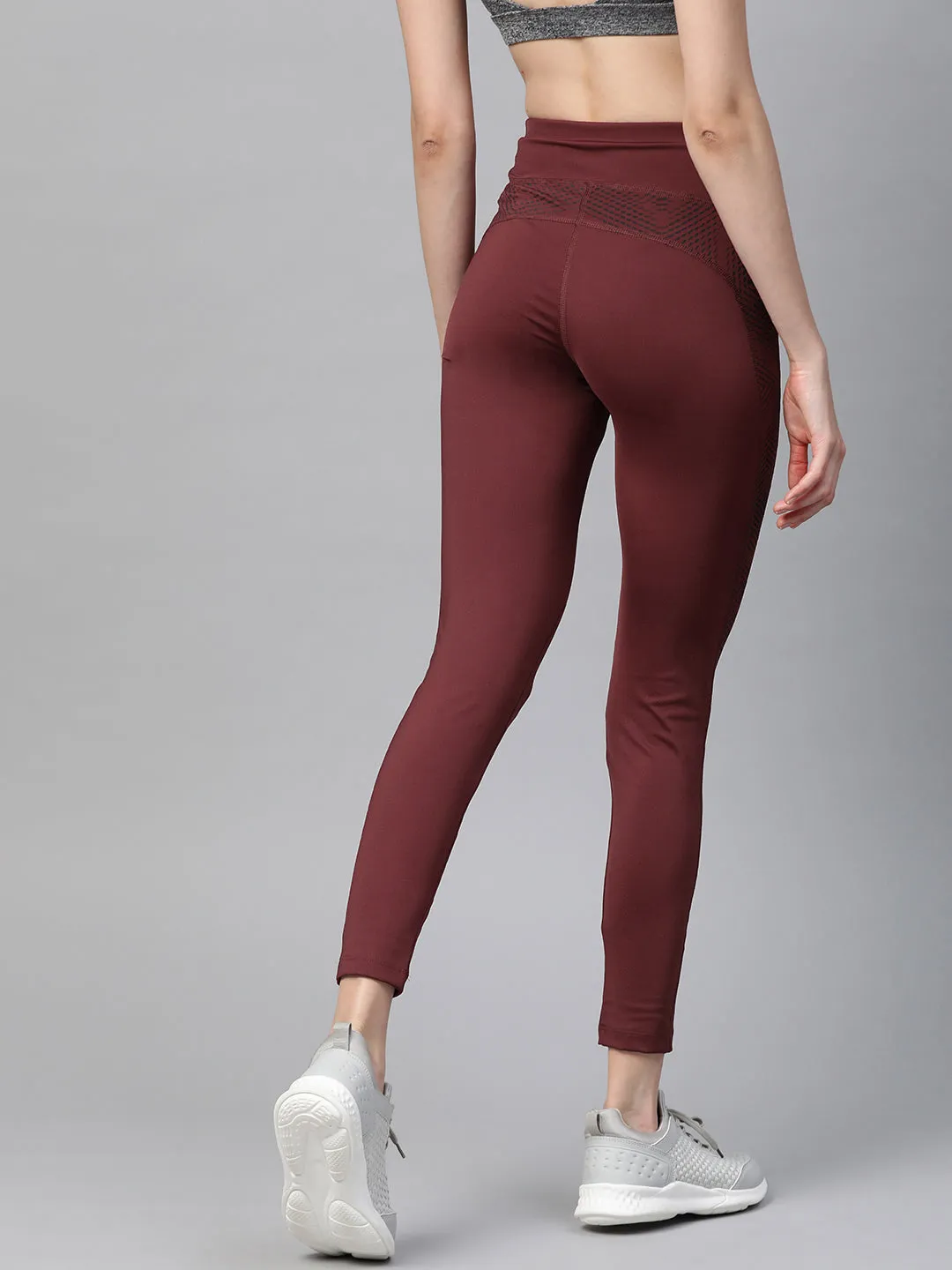 Travel Ease Alcis Women Maroon Solid Cropped Tights