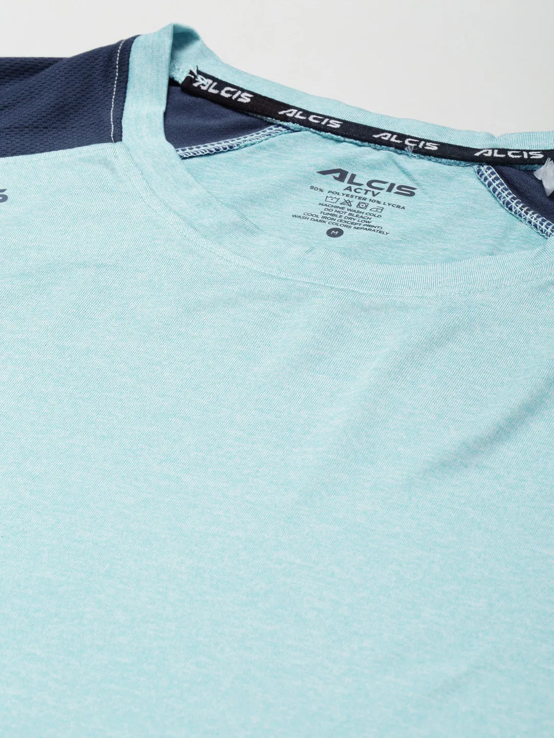ALCIS Men Turquoise Blue Typography Printed Slim Fit Running T-shirt AbrasionResistant Material