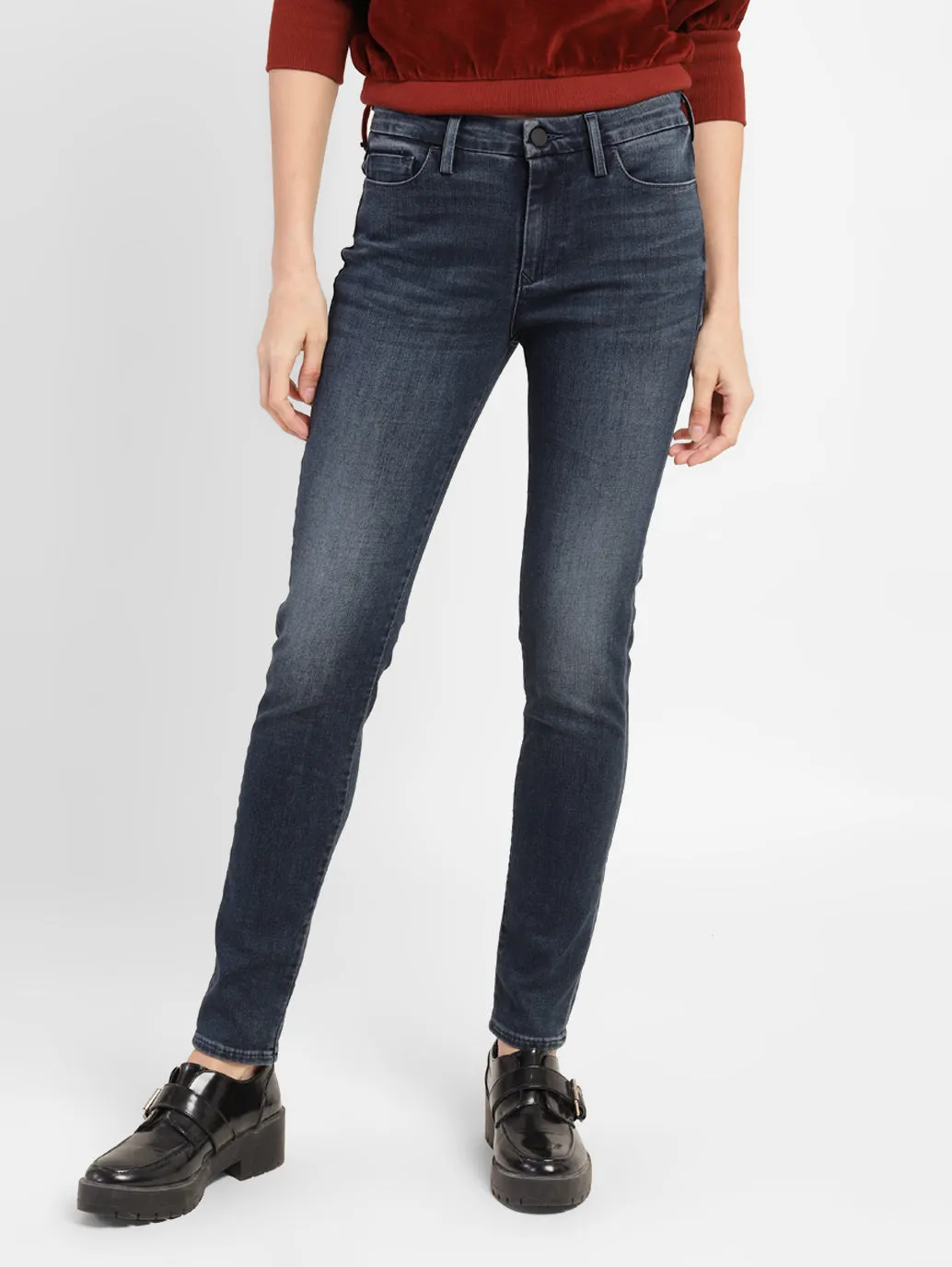 Women's 711 Blue Skinny Fit Mid Rise Jeans Garment Dyed Texture Party Look Modern Minimalist