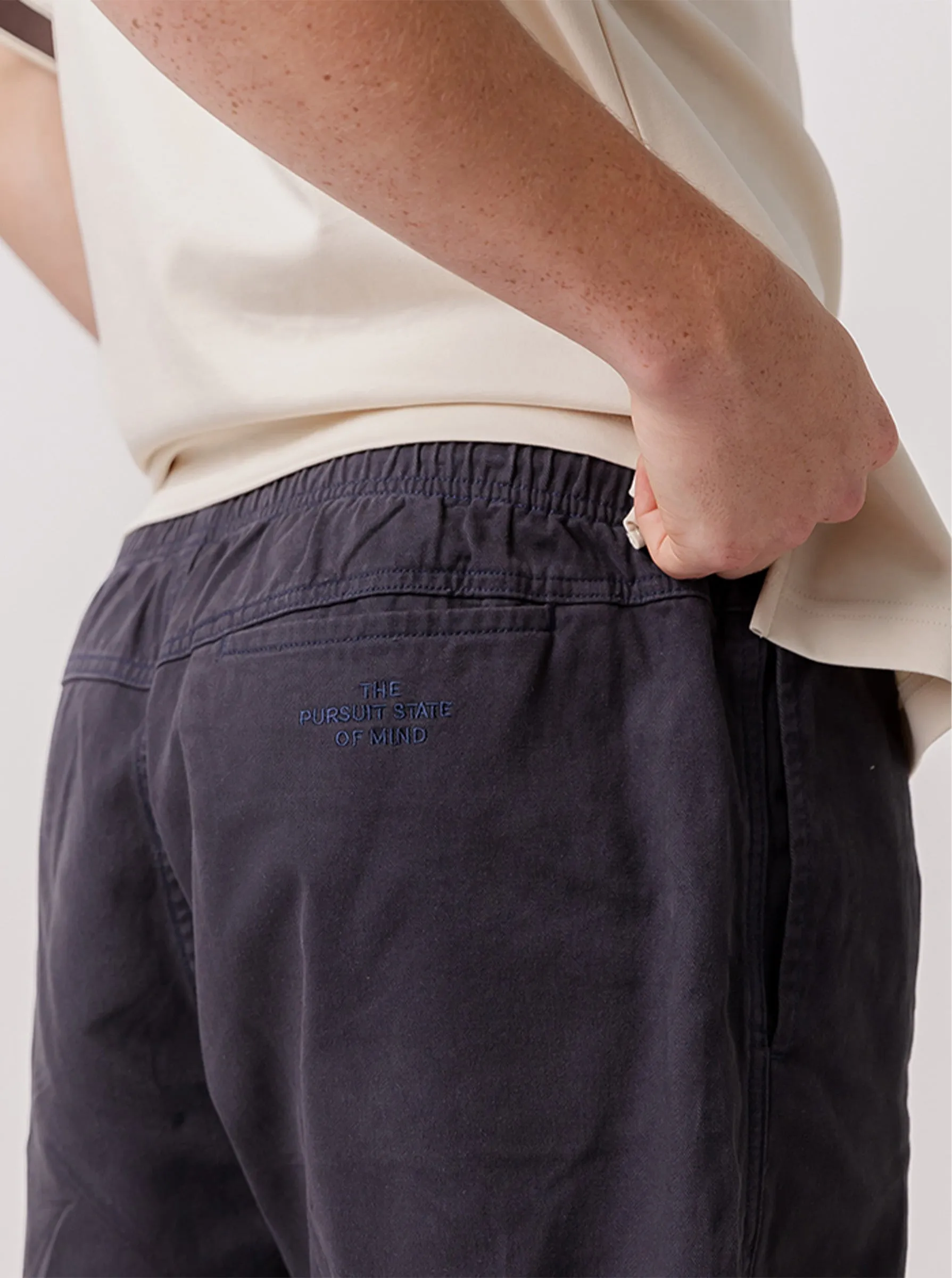 Basic Look Fairway Shorts in Dark Navy