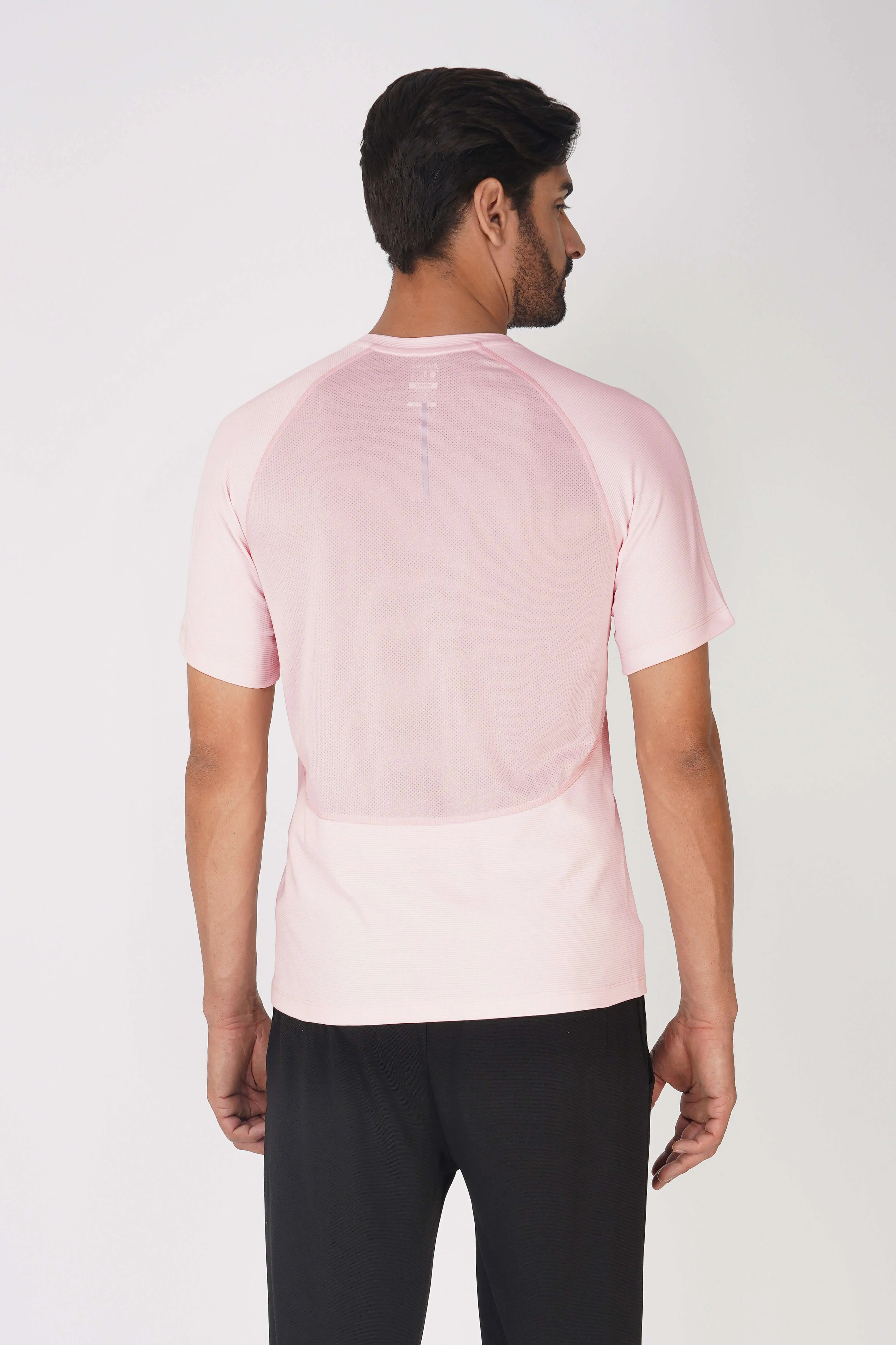 Seamless construction Men LightMesh Reflective Tshirt