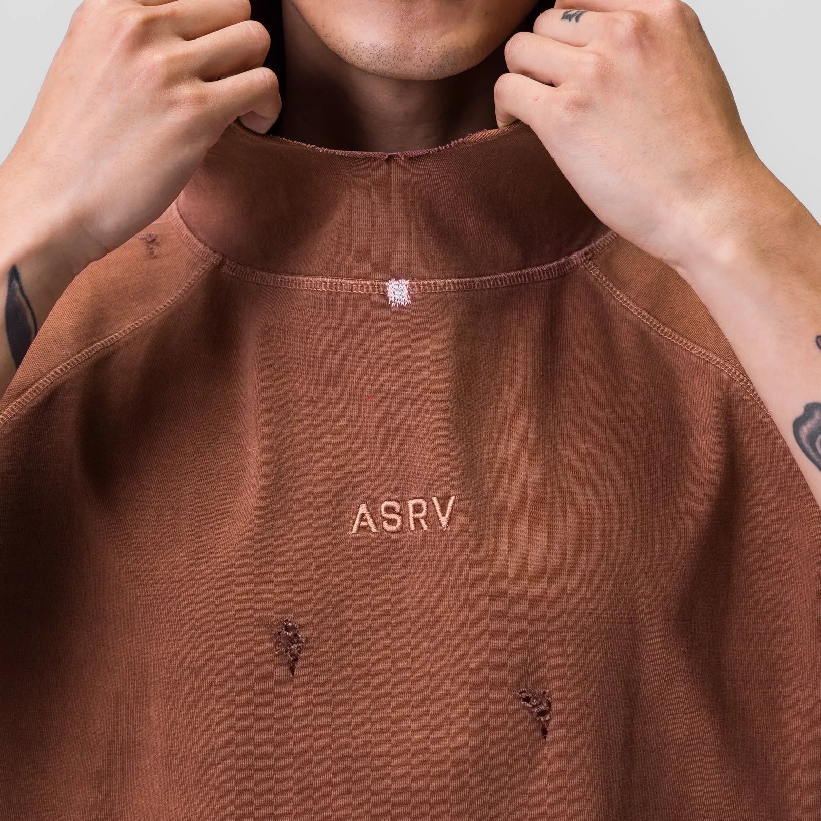 Bohemian style 0799. Tech Essential? Cutoff Hoodie - Faded Rust