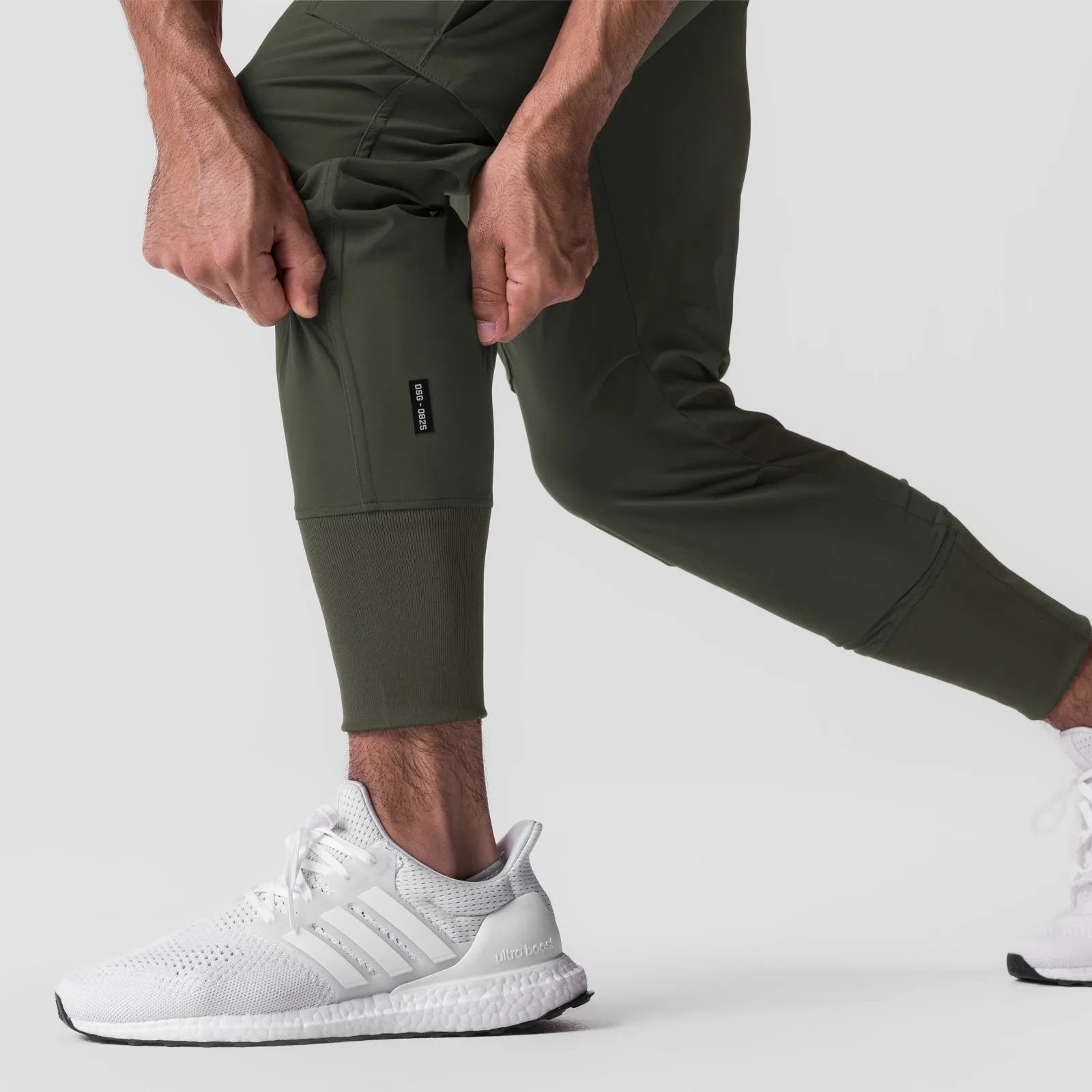 Secure Cuff Design Zip-off legs 0825. Tetra-Lite? Cargo High Rib Jogger - Olive