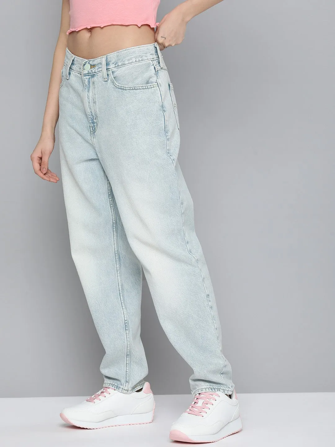 Vibrant Trendy No Gap Waist Design Women's 80s Mom Blue Loose Fit High Rise Jeans