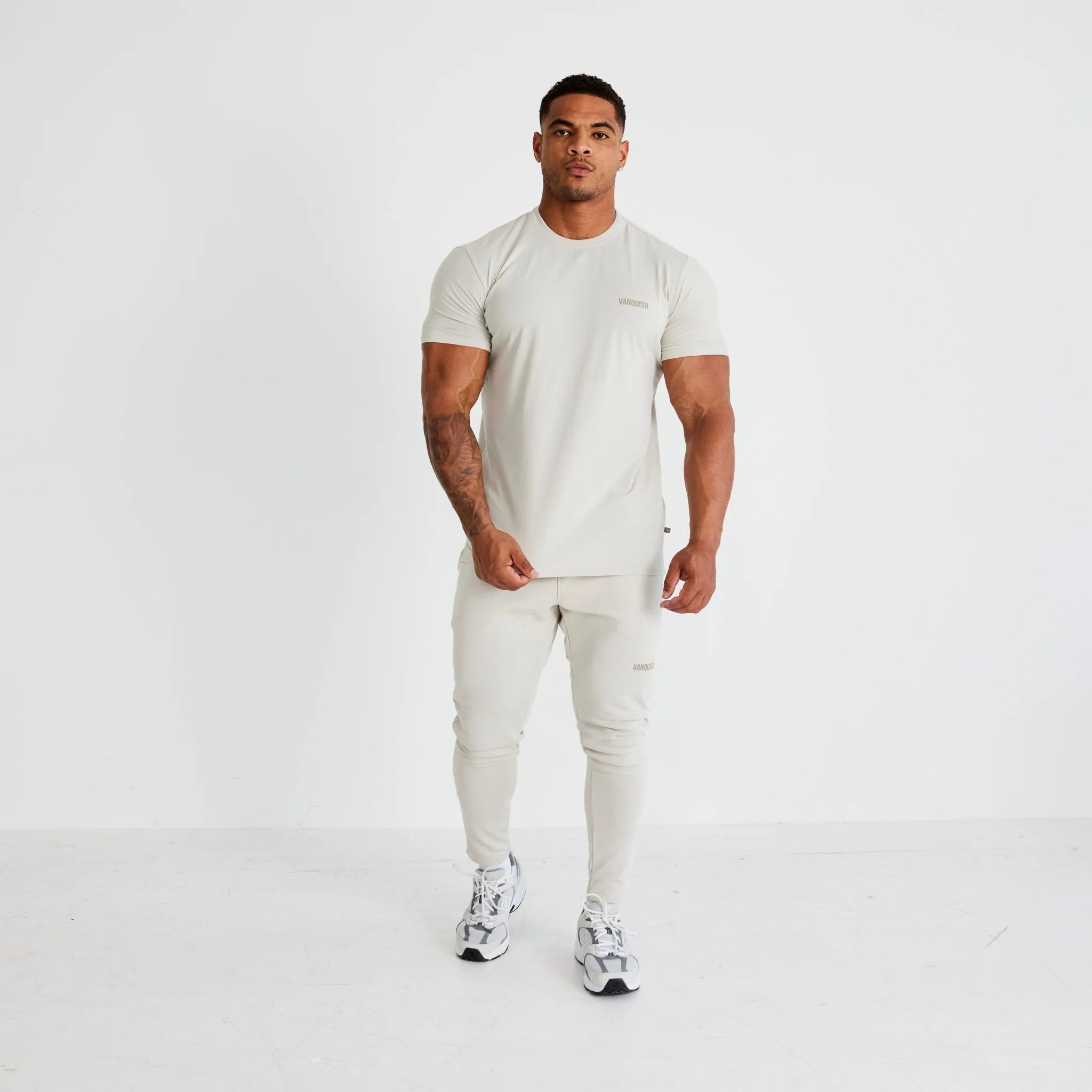 Vanquish Essential Stone Slim Fit Short Sleeve T Shirt Fashion-Forward Look Cool Comfort