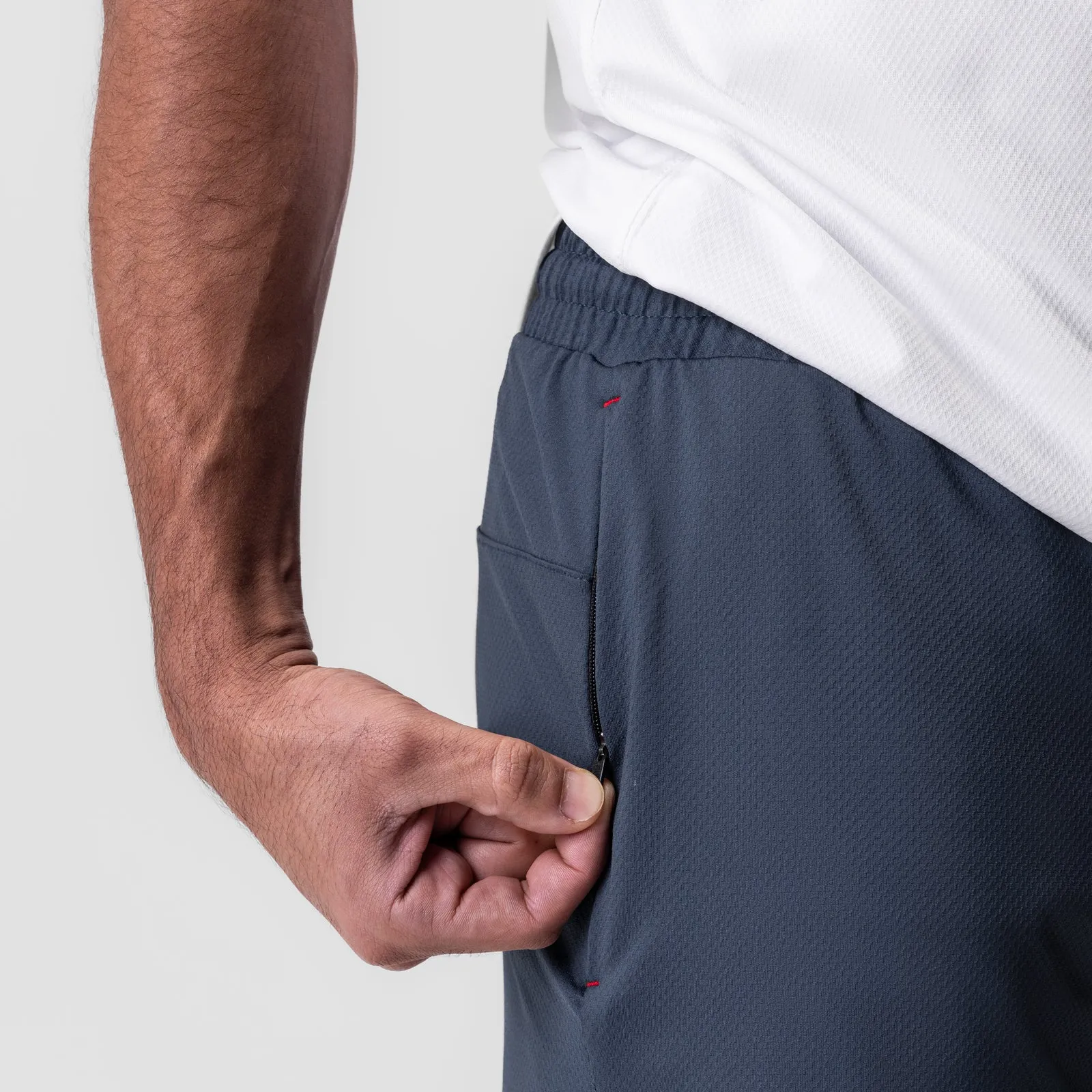 0993. AeroSilver? 5" Linerless Short - Navy Clean Stretch Linen shorts