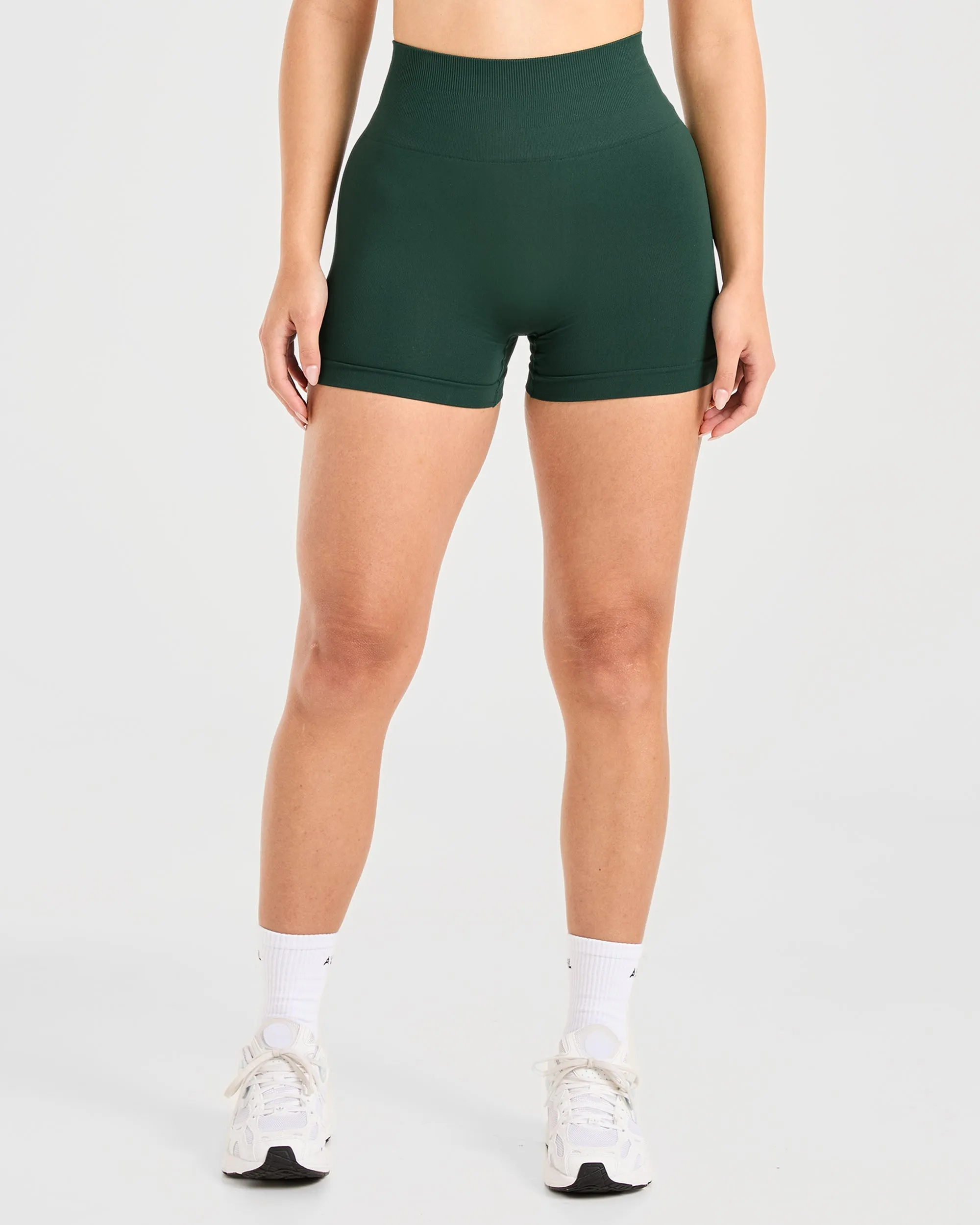 All-day Comfort Power Seamless Shorts - Evergreen Glide On Mobility Cut