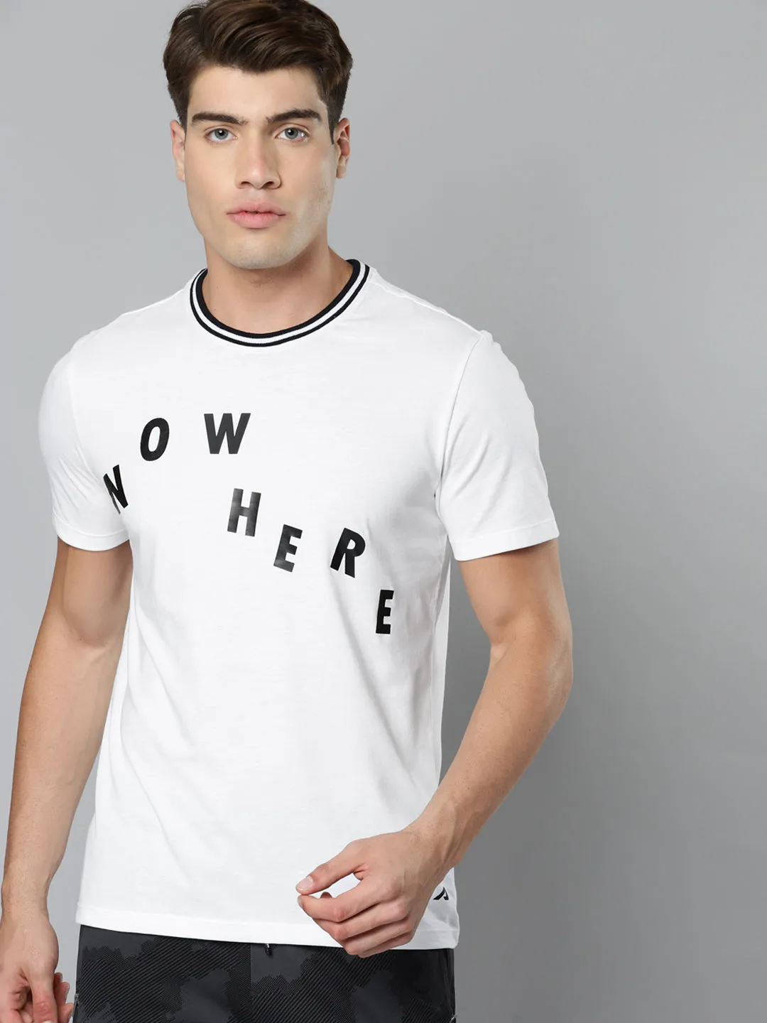 LightweightWeave Alcis Men White Black Typography Printed Slim Fit Running T-shirt