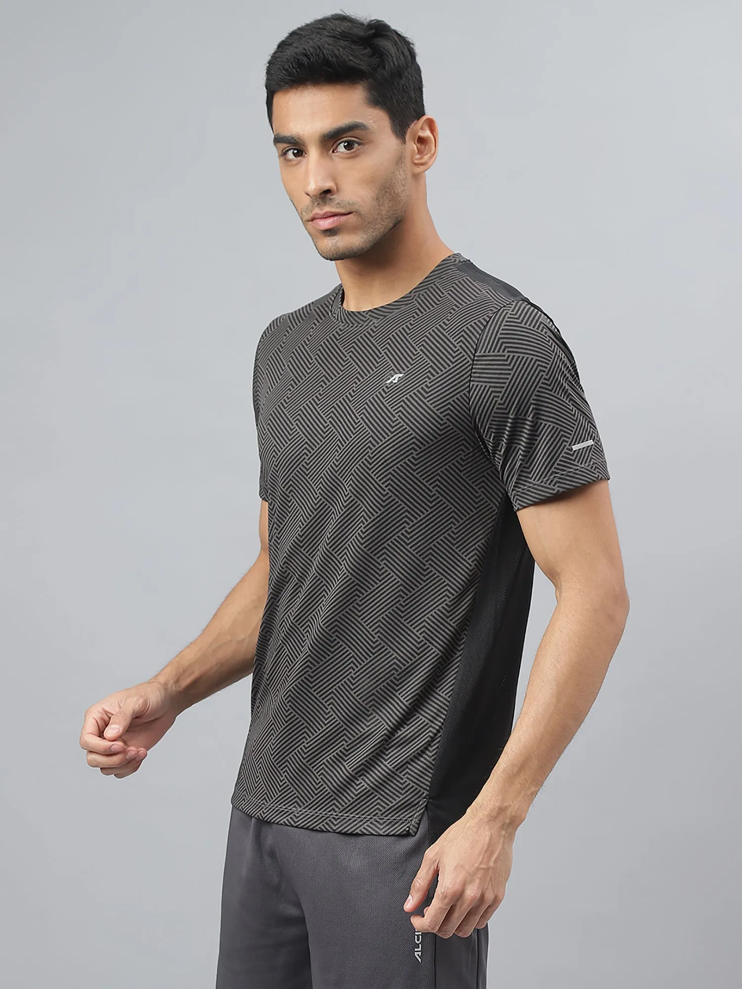 AbrasionResistantThread OdorResistant Alcis Men Dark Grey Drytech  Anti-Static Slim-Fit Round Neck Running T-Shirt