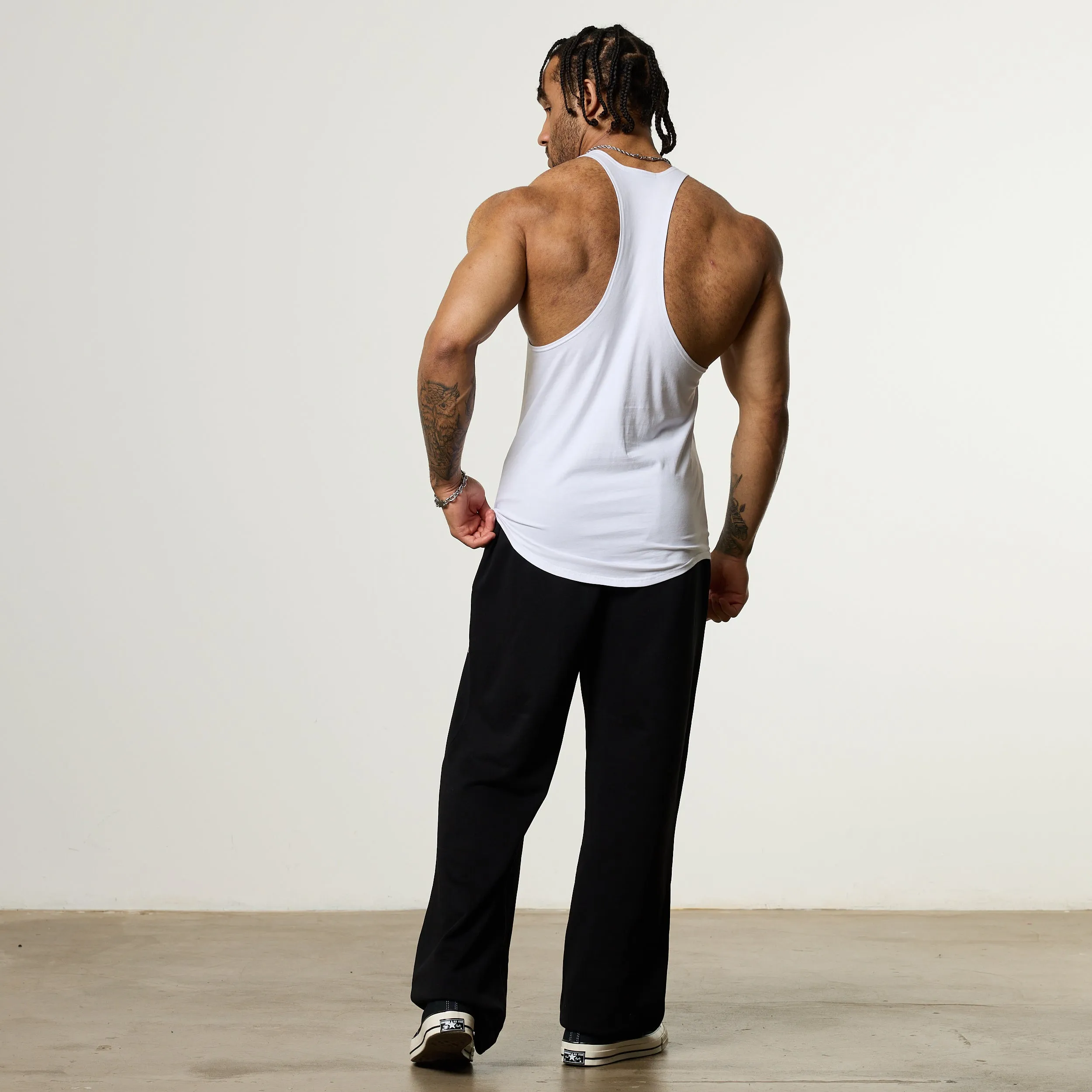 Vanquish Essential V2 White Stringer Vest layerable
