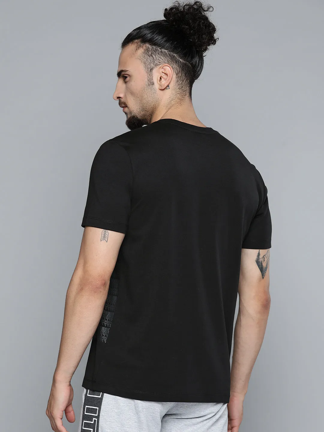 Alcis Men Black White Typography Printed Slim Fit Training or Gym T-shirt Zero Waste Flexible Material