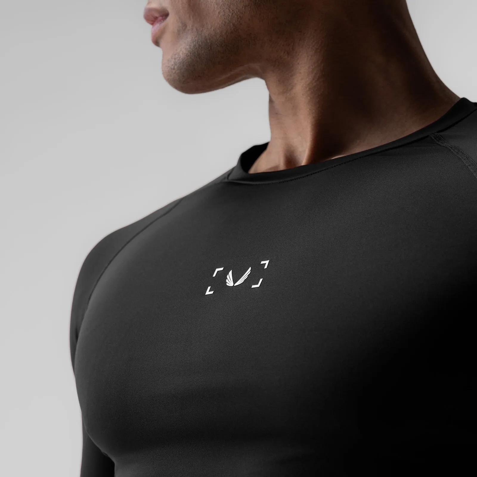 1027. WarpFlexx-Lite? Half-Sleeve Baselayer - Black Everyday Comfort Travel Trend
