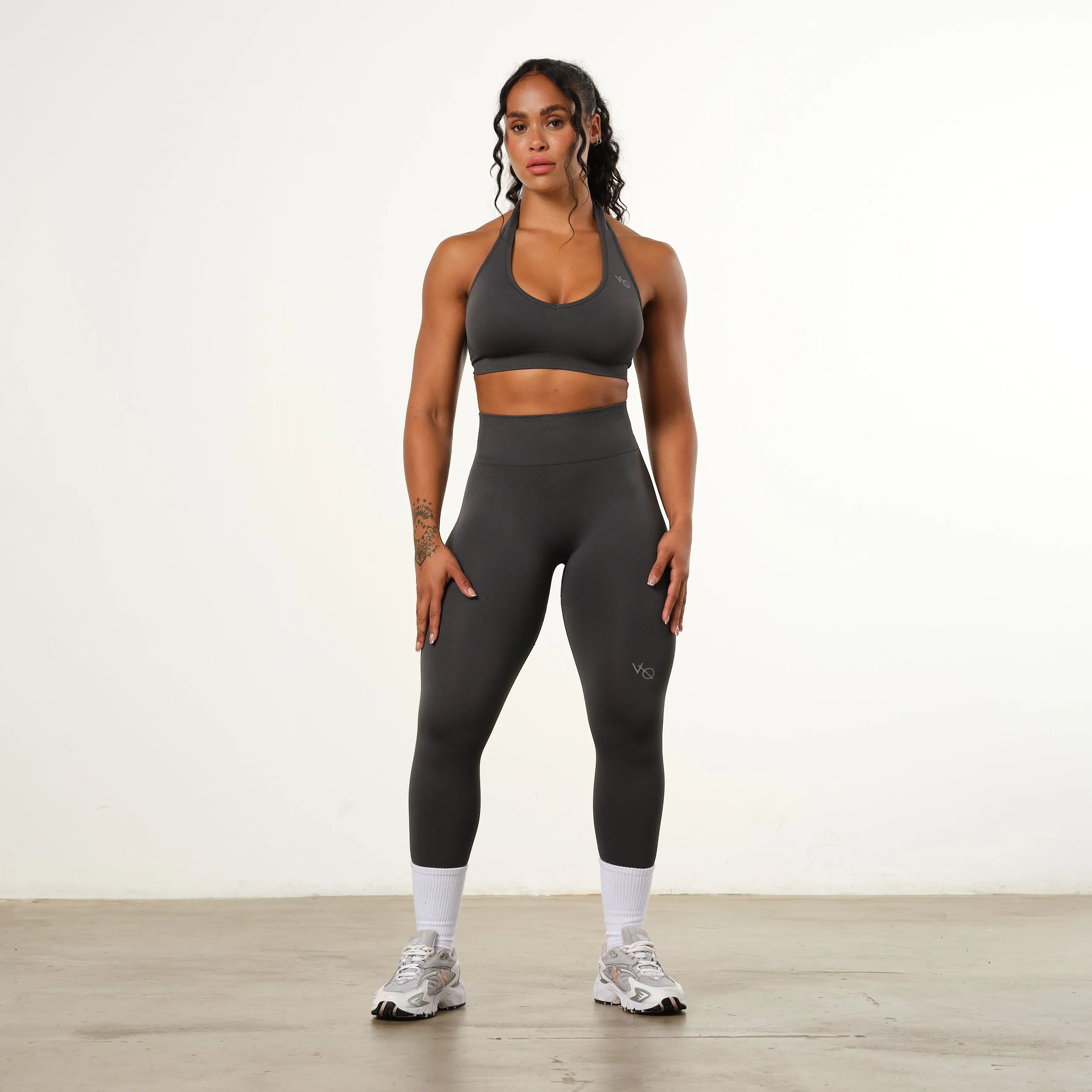 Vanquish Elevate Seamless Charcoal Halter Neck Bra Shock-absorbing Lightweight Material