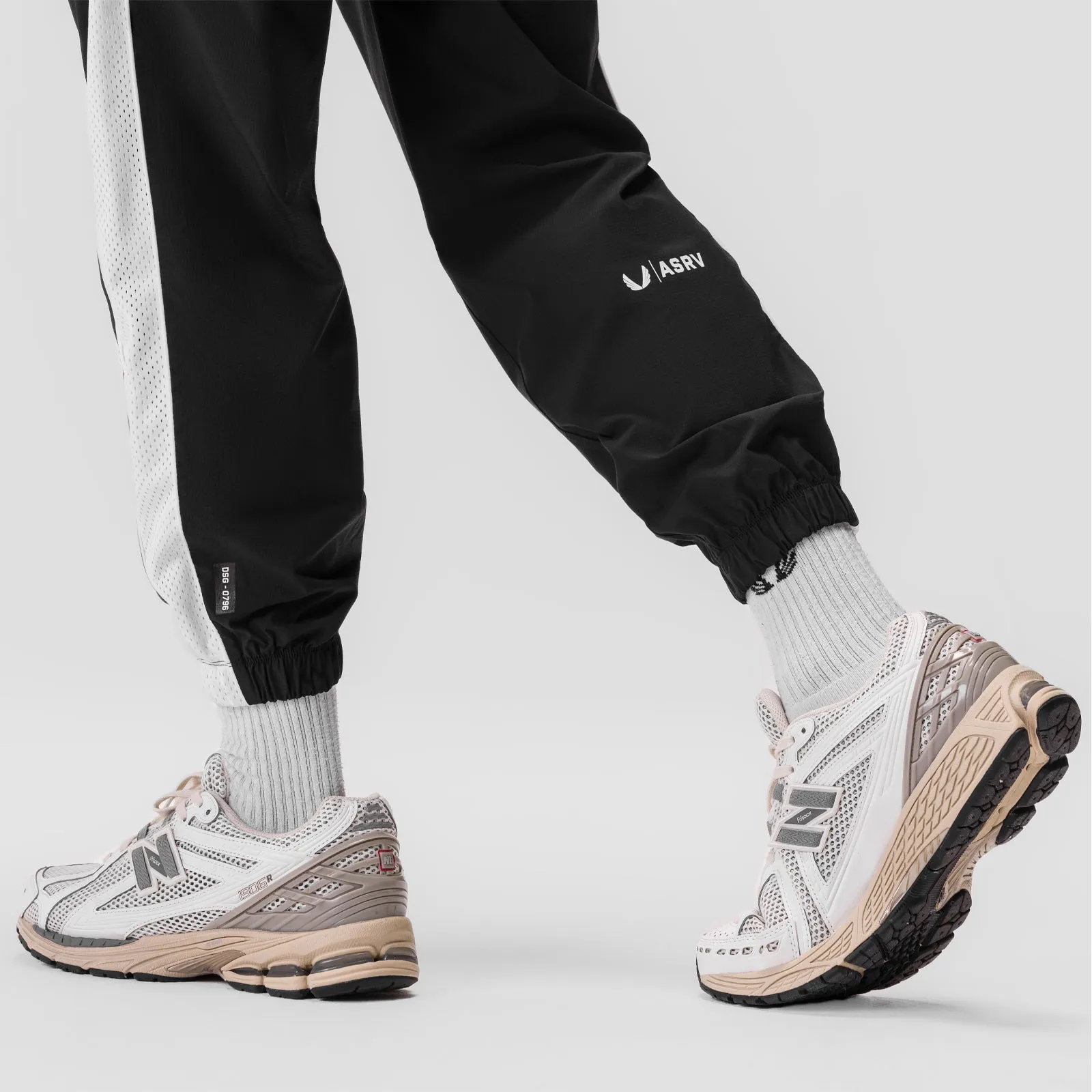 Side slits Core Basic 0796. Ripstop Oversized Track Pant - Black
