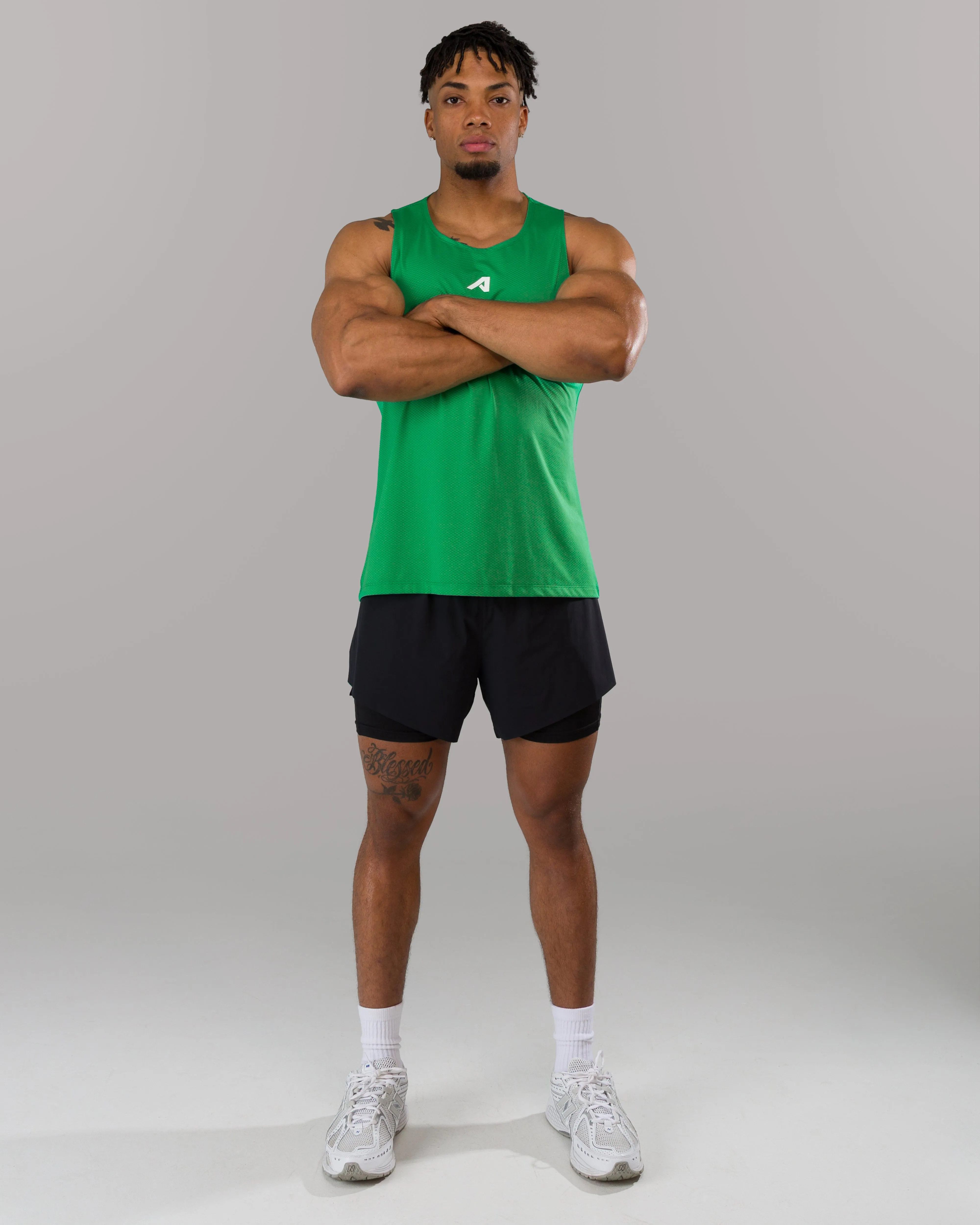 Lightweight Mesh Lining Base Cutoff - Emerald Green