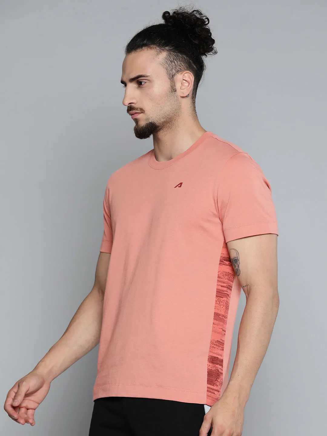 NoIrritationSeams FadeResistant Color Alcis Men Dusty Pink Solid Slim Fit Gym T-shirt