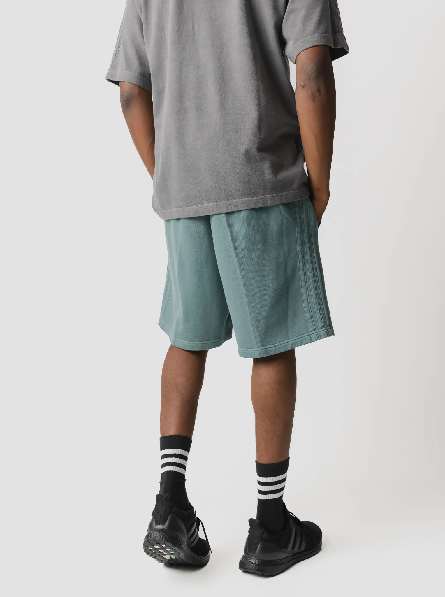 French Terry Shorts hang dry
