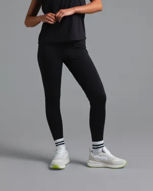 Women's Staple Legging Sleek Fabric No Chafe Technology