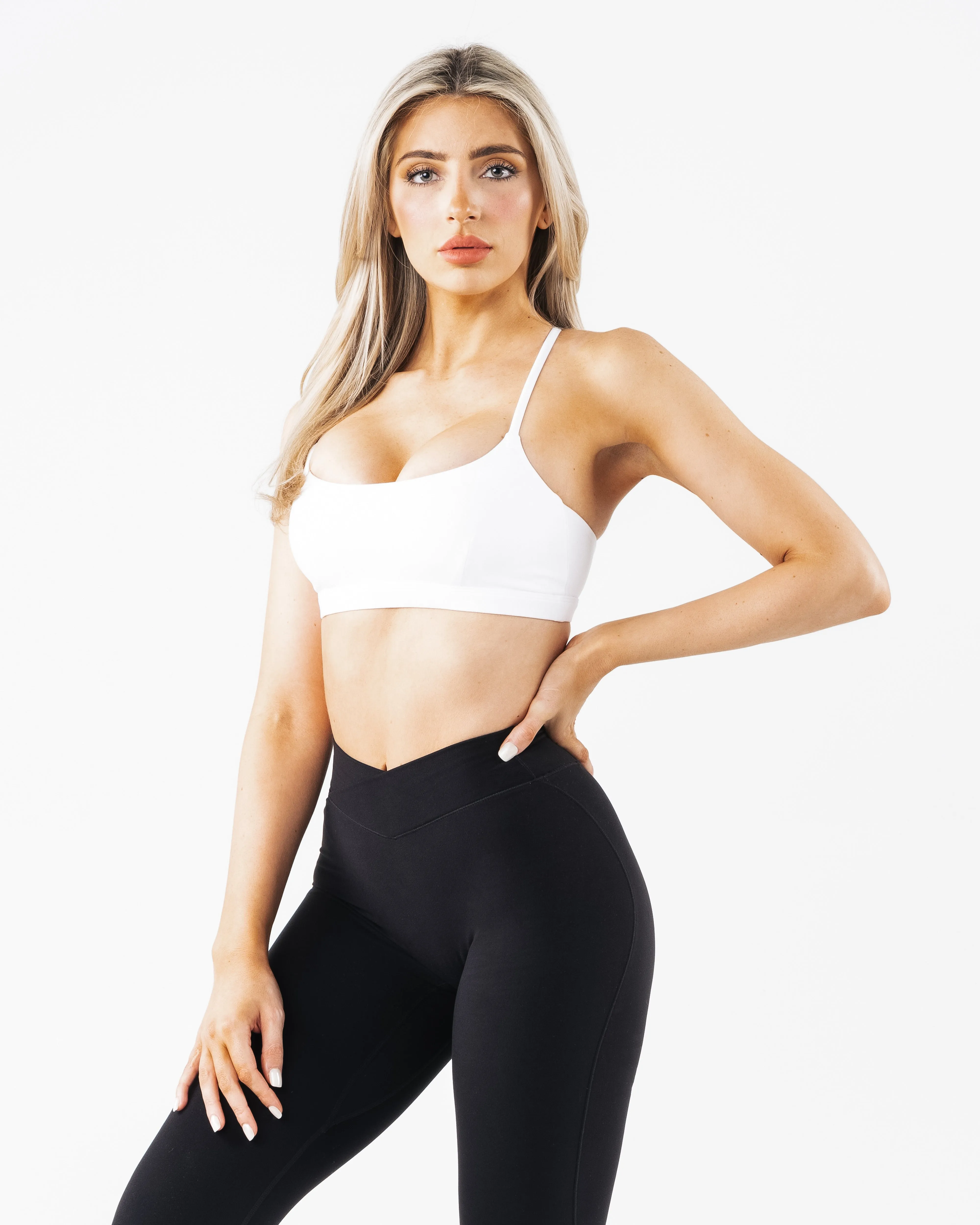 Core Bra - White Shape retention seams