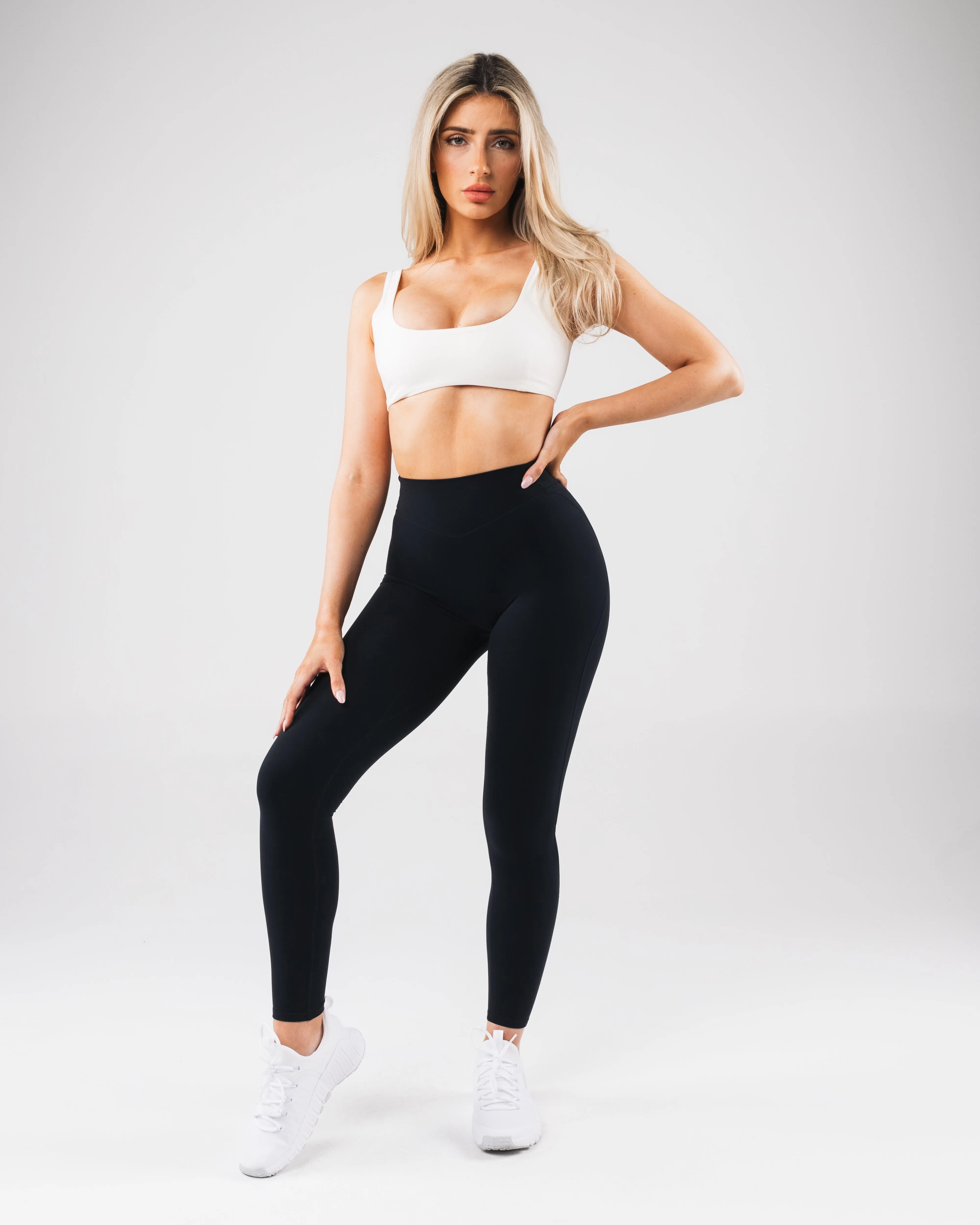 Oversized fit seams Olivia Sculpt Bra - Lace