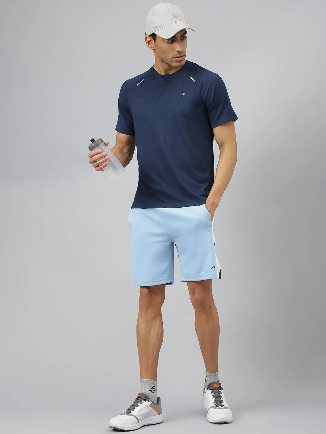 Craft Core Sharp Edge Alcis Men Navy & Black Soft-Tech Anti-Static Slim-Fit Athleisure T-Shirt