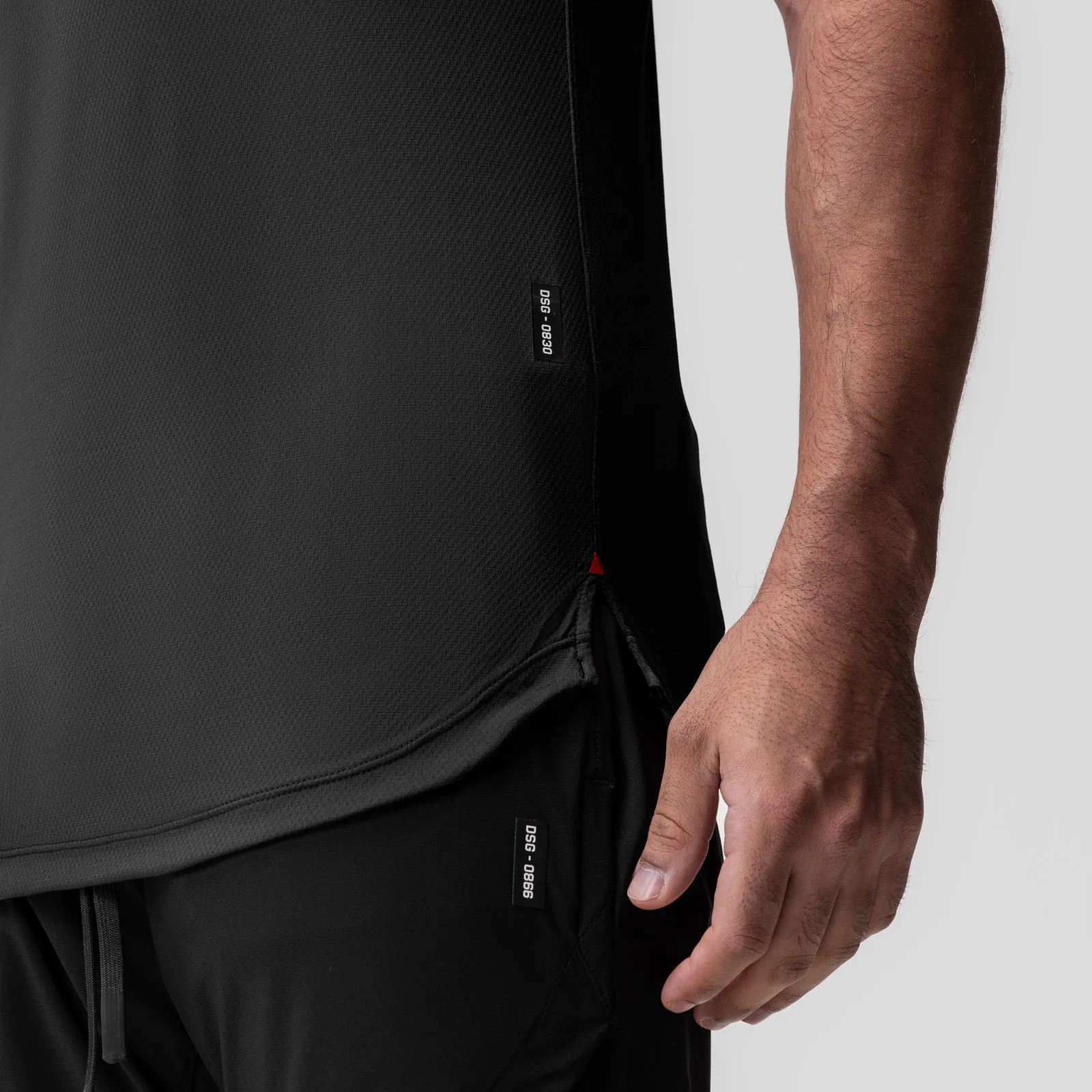 0830. AeroSilver? Tank Top - Black Easy to disassemble
