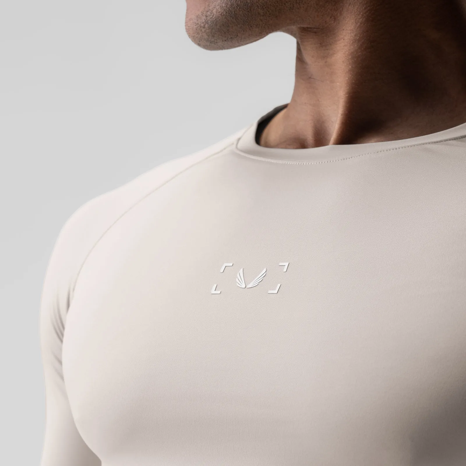 1027. WarpFlexx-Lite? Half-Sleeve Baselayer - Chai Sun Protection Versatile Style