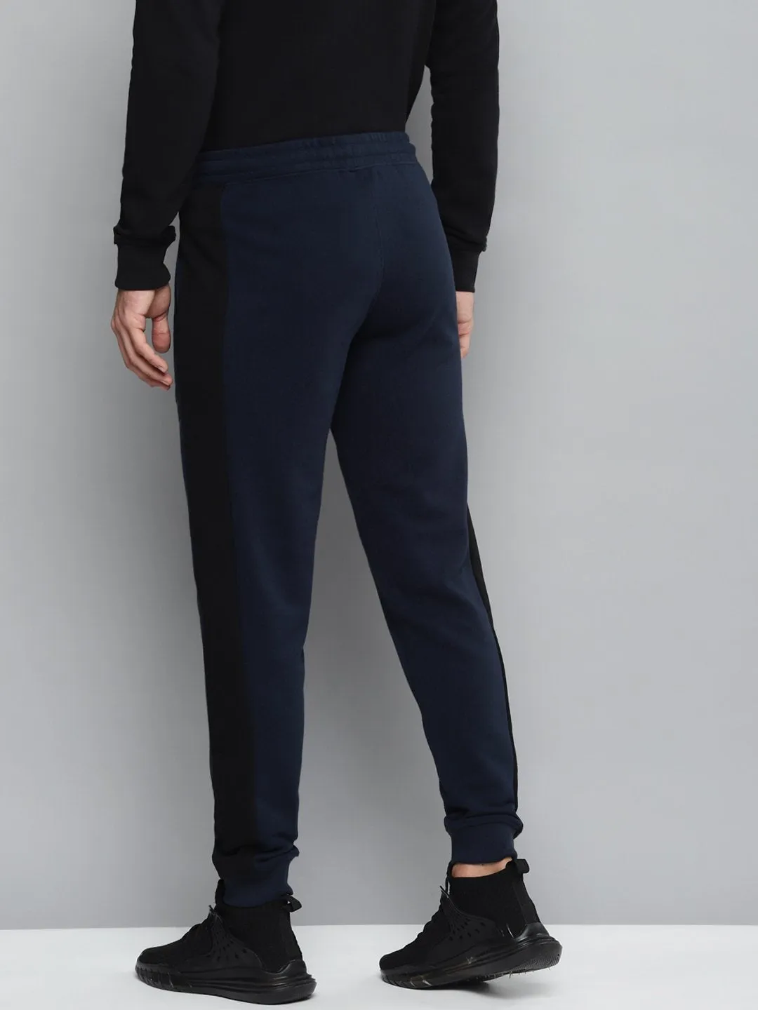 Adjustable drawstring Alcis Men Navy Blue Solid Slim Fit Joggers with Printed Detail