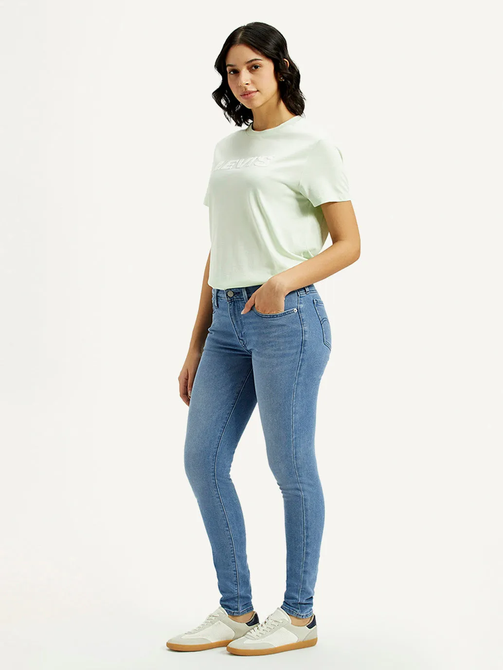 Versatile Look Color Lock Technology Women's 711 Med Indigo Skinny Fit Mid Rise Jeans