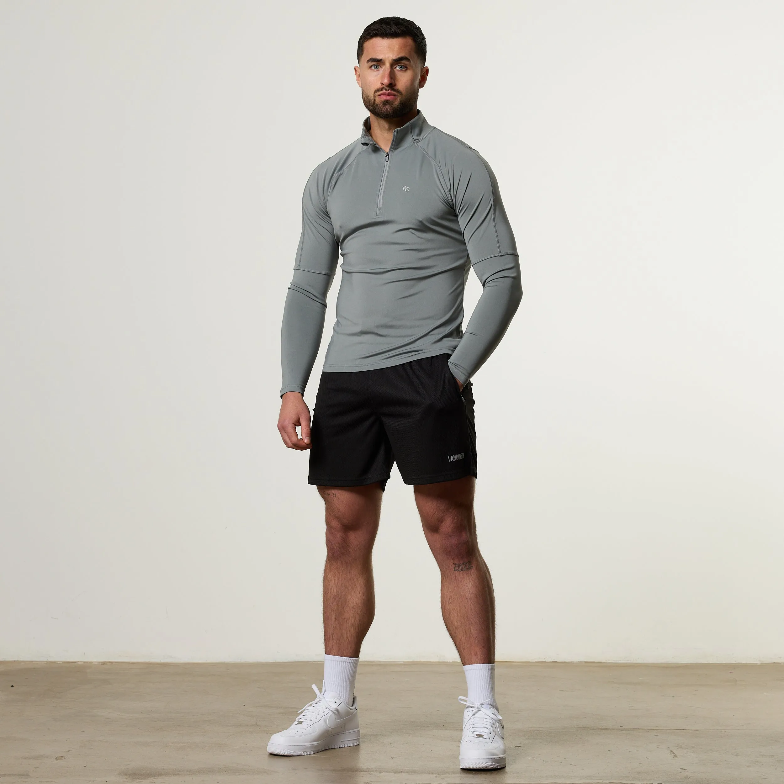 Vanquish Essential V2 Performance Steel Grey 1/4 Zip Top lake swimming City Smart