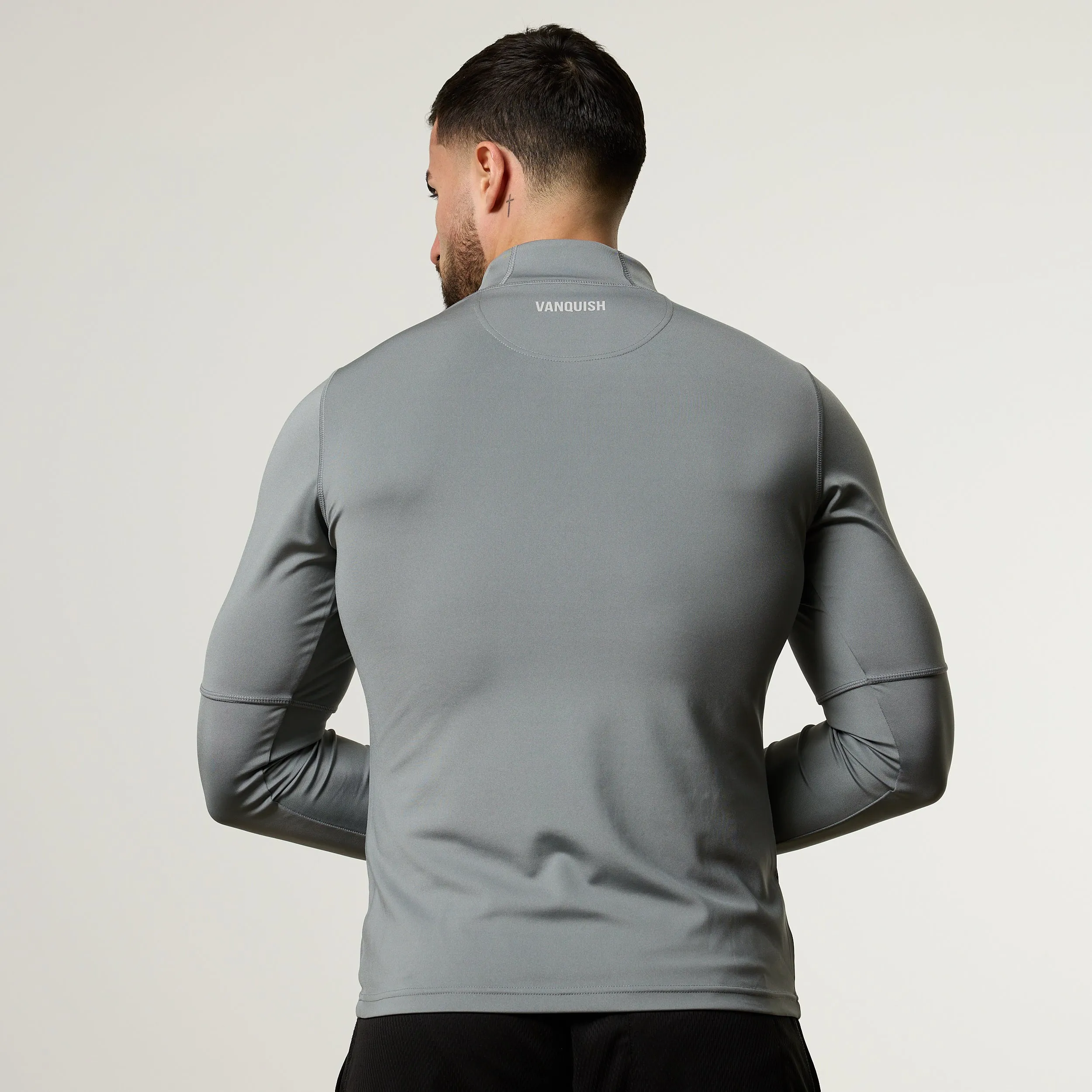 Eastern style Multi Panel Construction Vanquish Essential V2 Performance Steel Grey 1/4 Zip Top