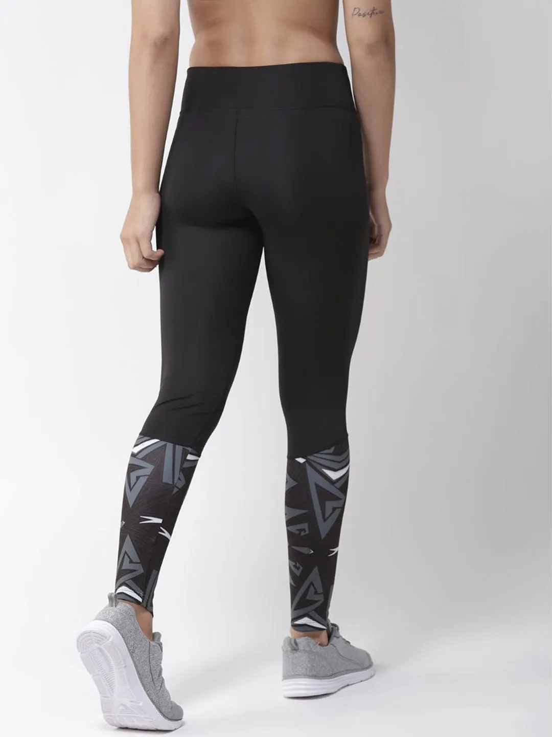 No Pilling Alcis Women Black Printed Detail Tights