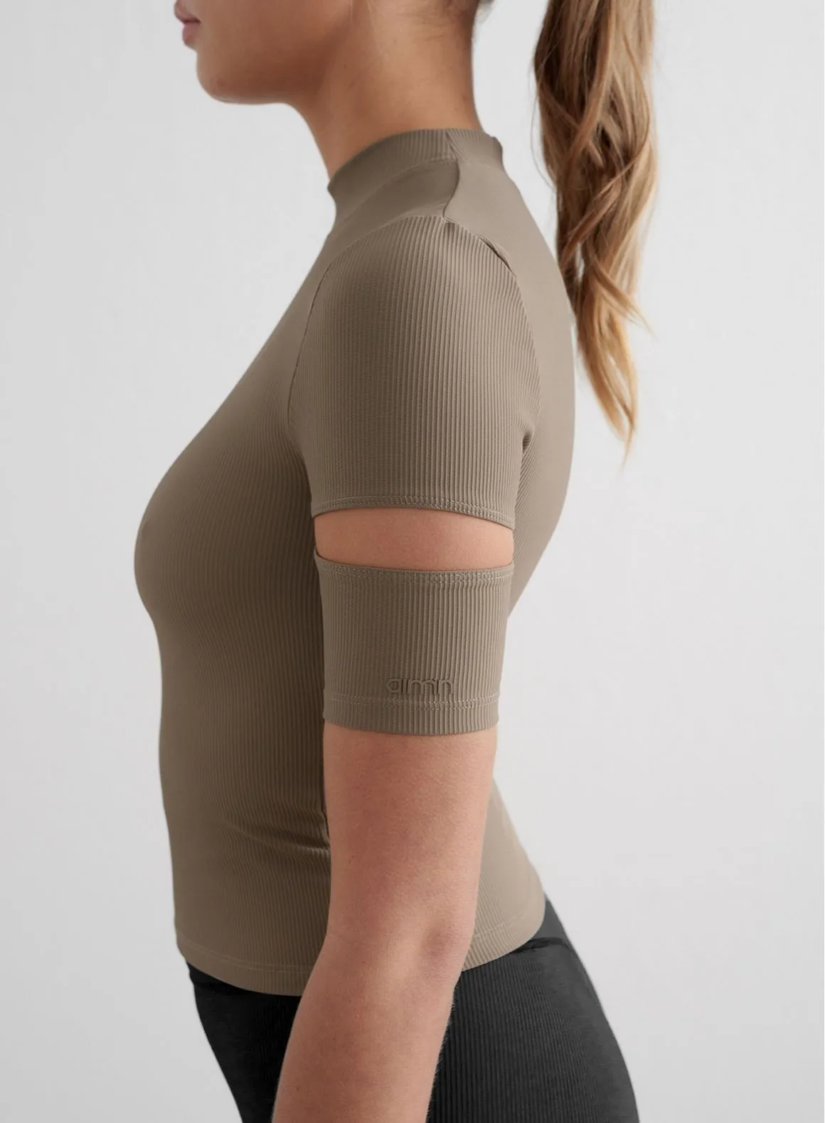 Nougat Ribbed Performance Cut Out Top FlexibleKnit SoftenedTexturedWeave
