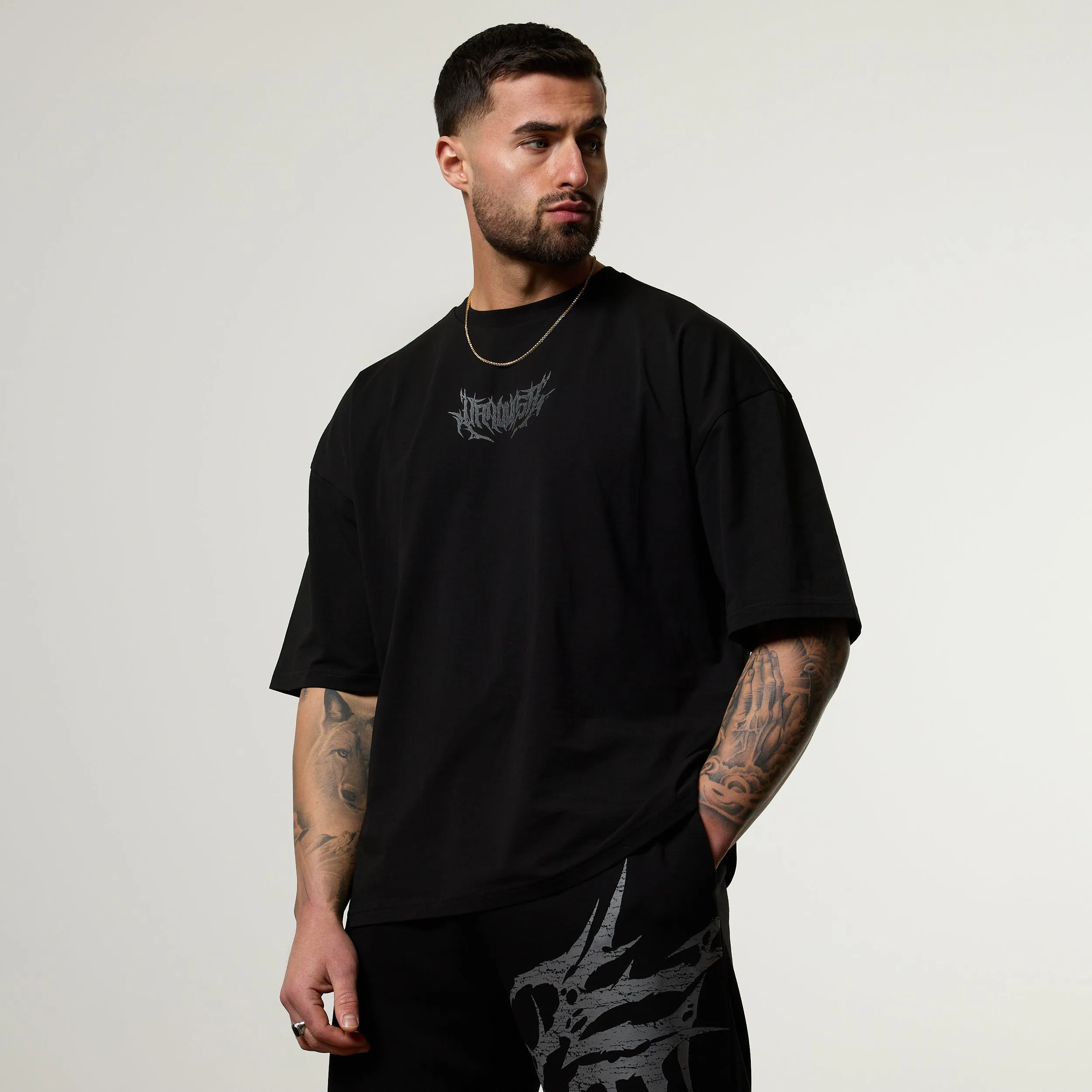 Vanquish Metal Black Boxy Oversized T Shirt Slim fit clothing