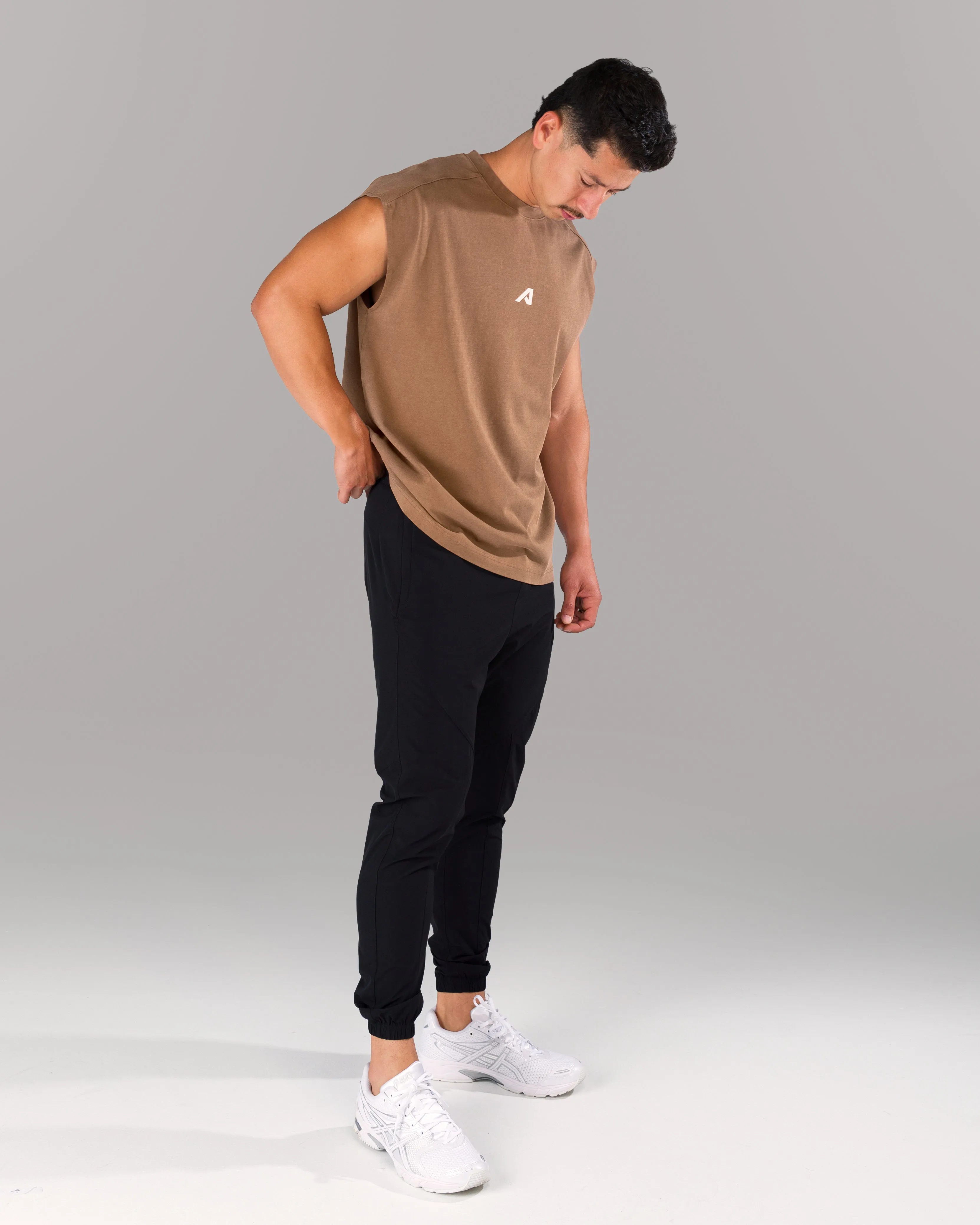 Union Mineral Cutoff - Brown Ribbed collar Weight - balanced