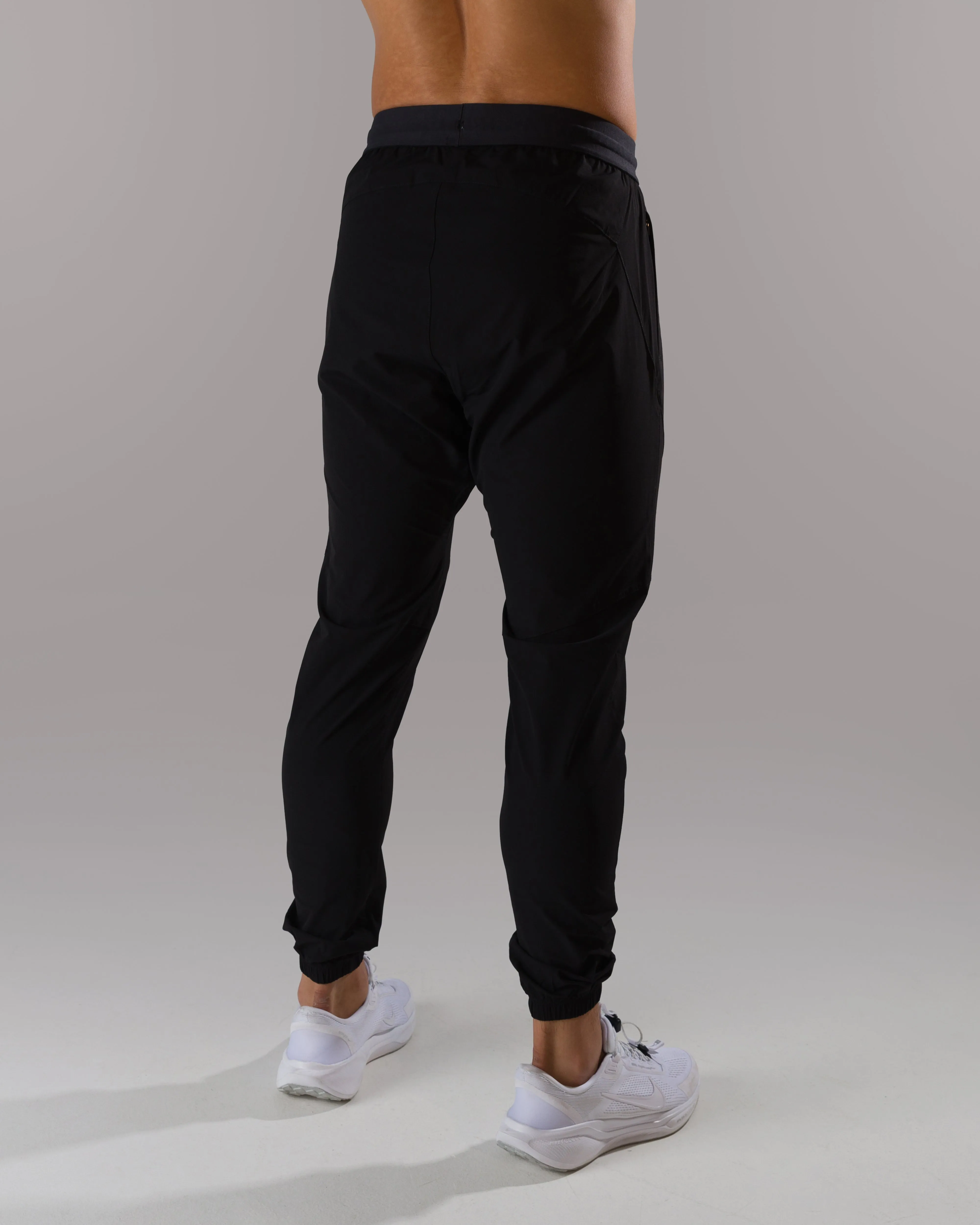 Apex Jogger - Black Cropped hem All Day Comfort