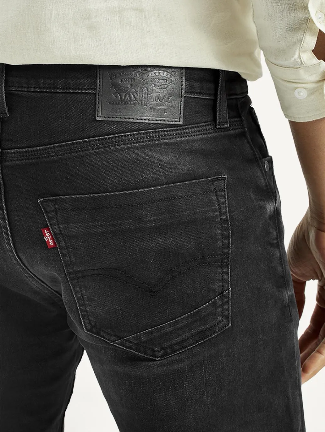 Fitted Comfort Men's 512 Black Slim Tapered Fit Mid Rise Jeans