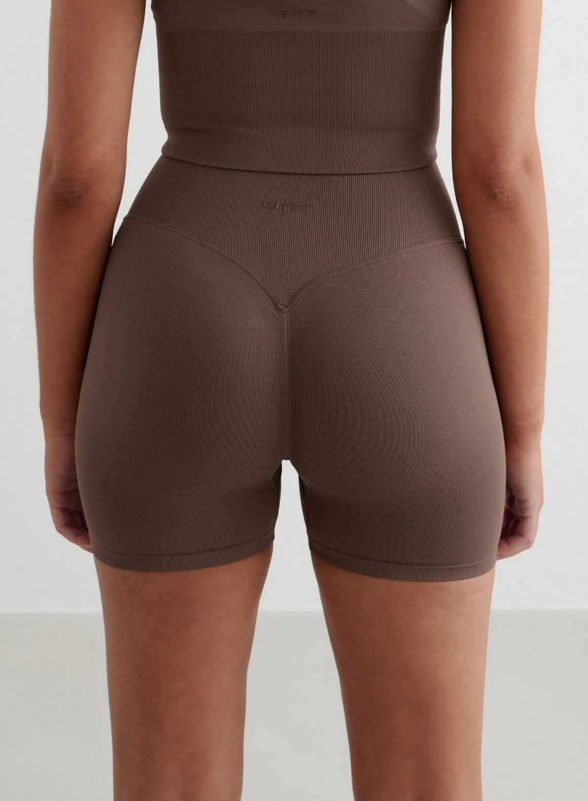 Macchiato Shape Seamless Hotpants Ergonomic Panel Design Weekend Outing