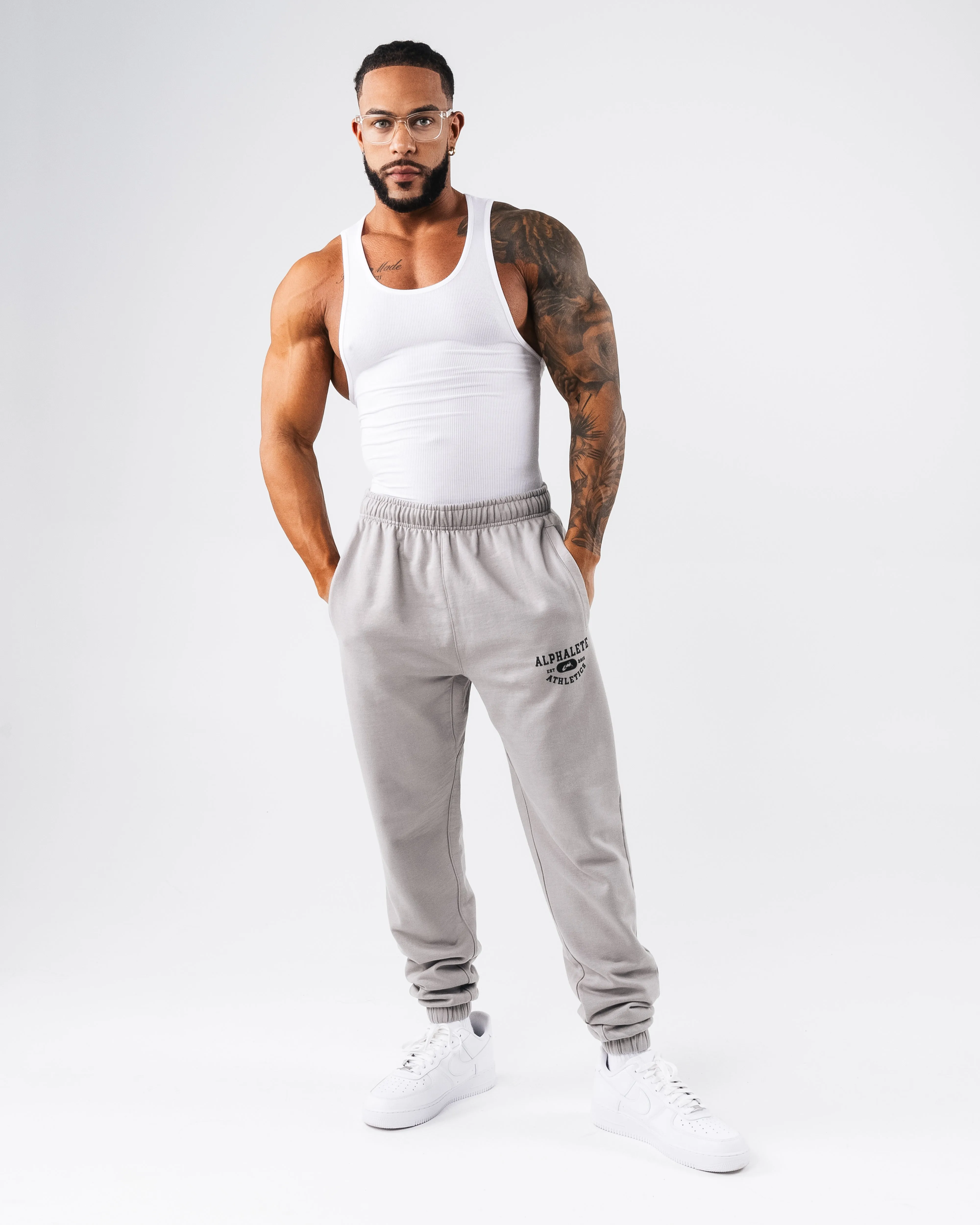 Active Lifestyle All Season Versatility Member Vintage Jogger - Chrome