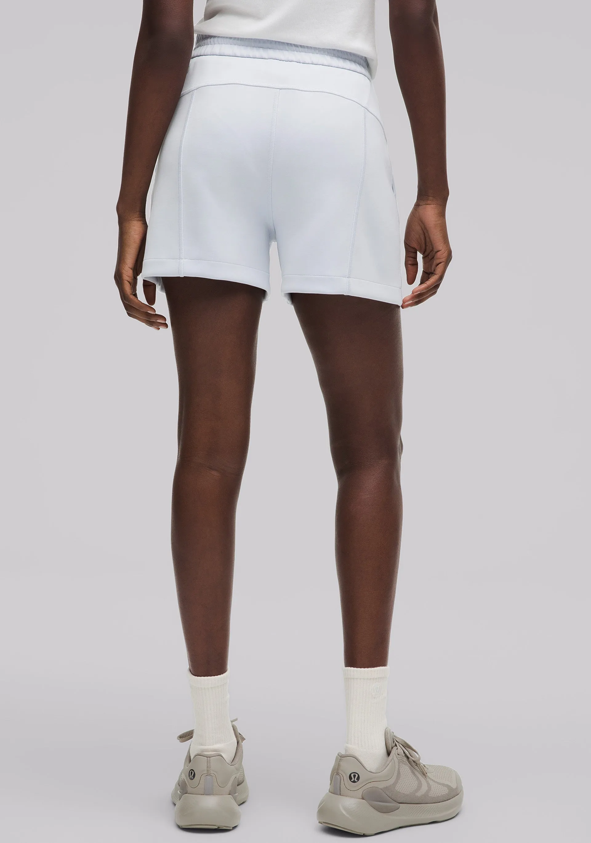 Party outfit Anti Odor Softstreme High-Rise Short 4"