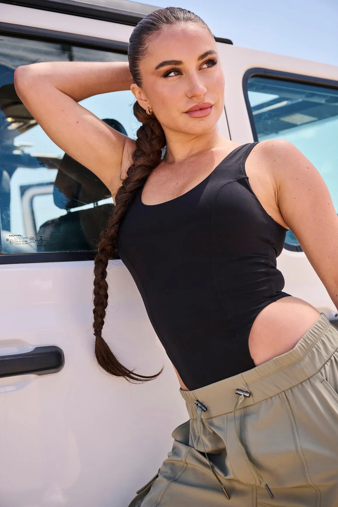 Scoop Neck Sleeveless Bodysuit Sharp Neutral