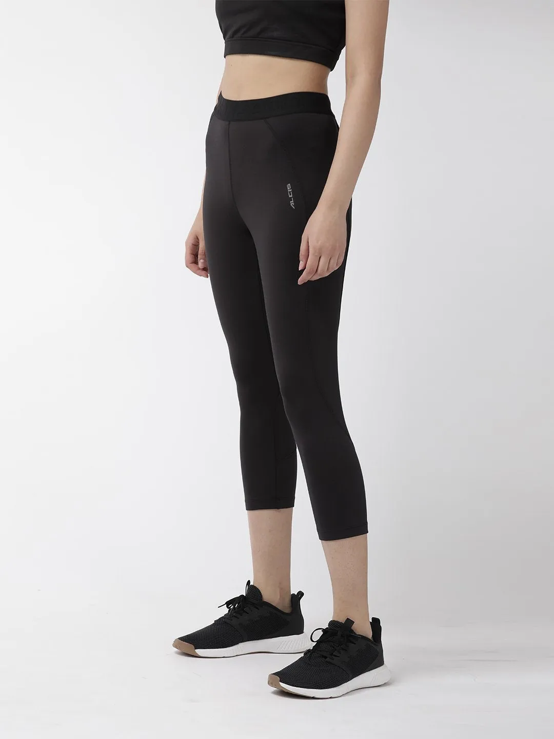 Alcis Women Black Solid Cropped Tights Outdoor Ready Fade Resistant Weekend Trip