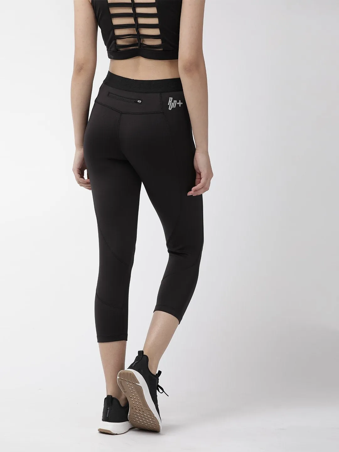 Alcis Women Black Solid Cropped Tights Tall Fit Thermal Warm