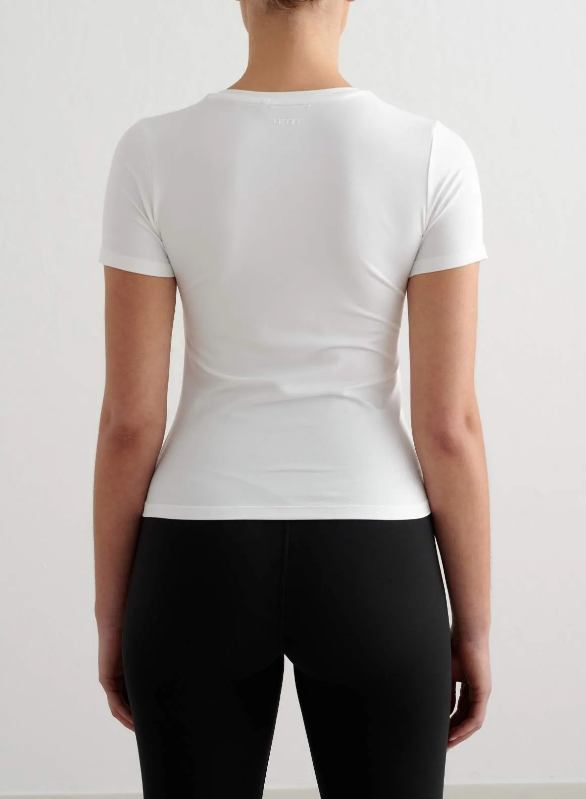 Easy-to-Match Anti Pilling Finish White Soft Basic V-Neck Short Sleeve
