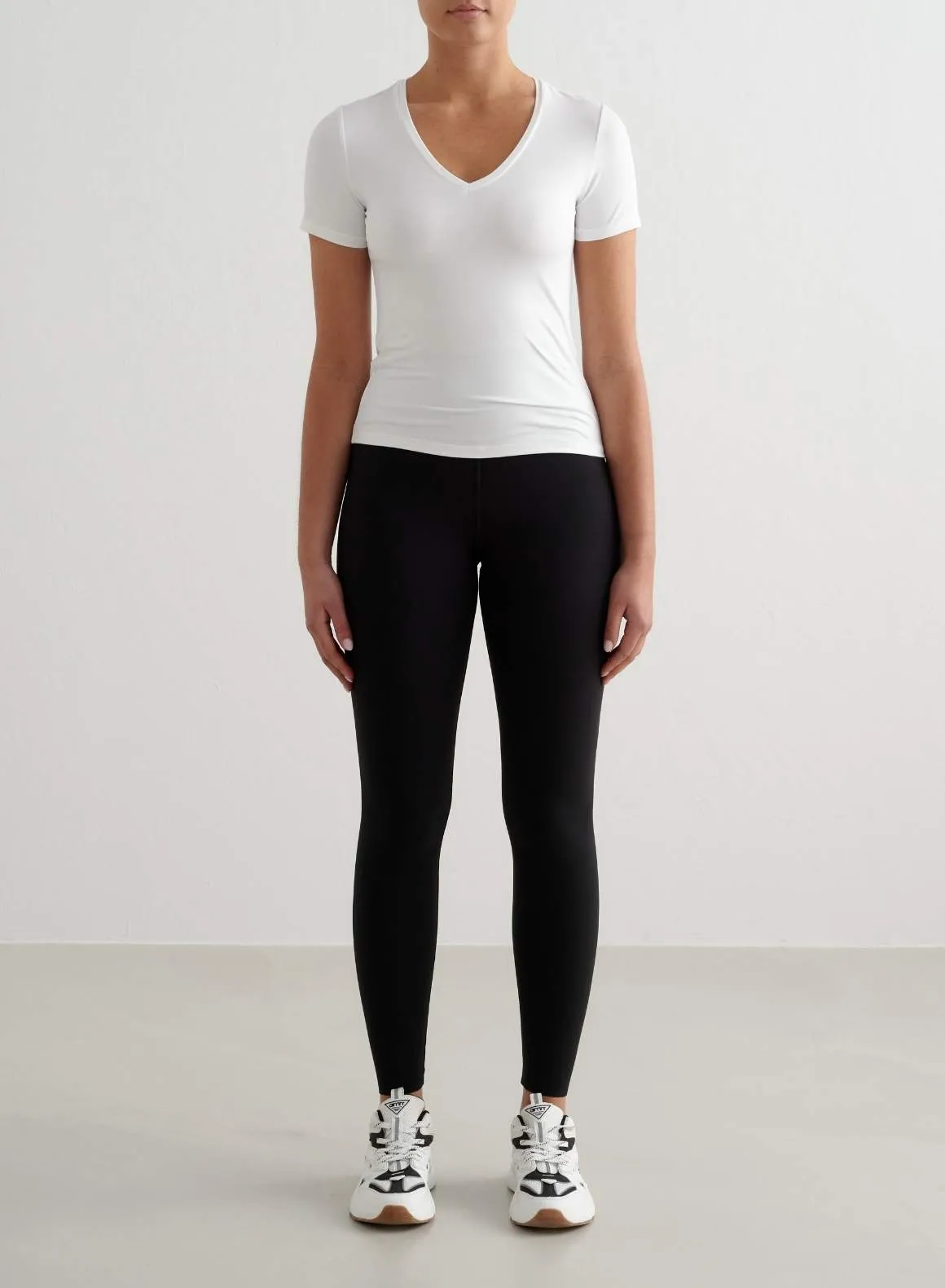 White Soft Basic V-Neck Short Sleeve Beach Wear